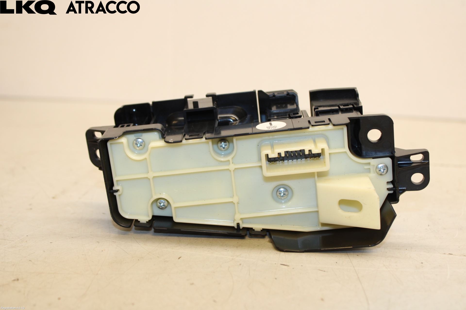 Toyota RAV4 19- Bryter Parkeringsbrems