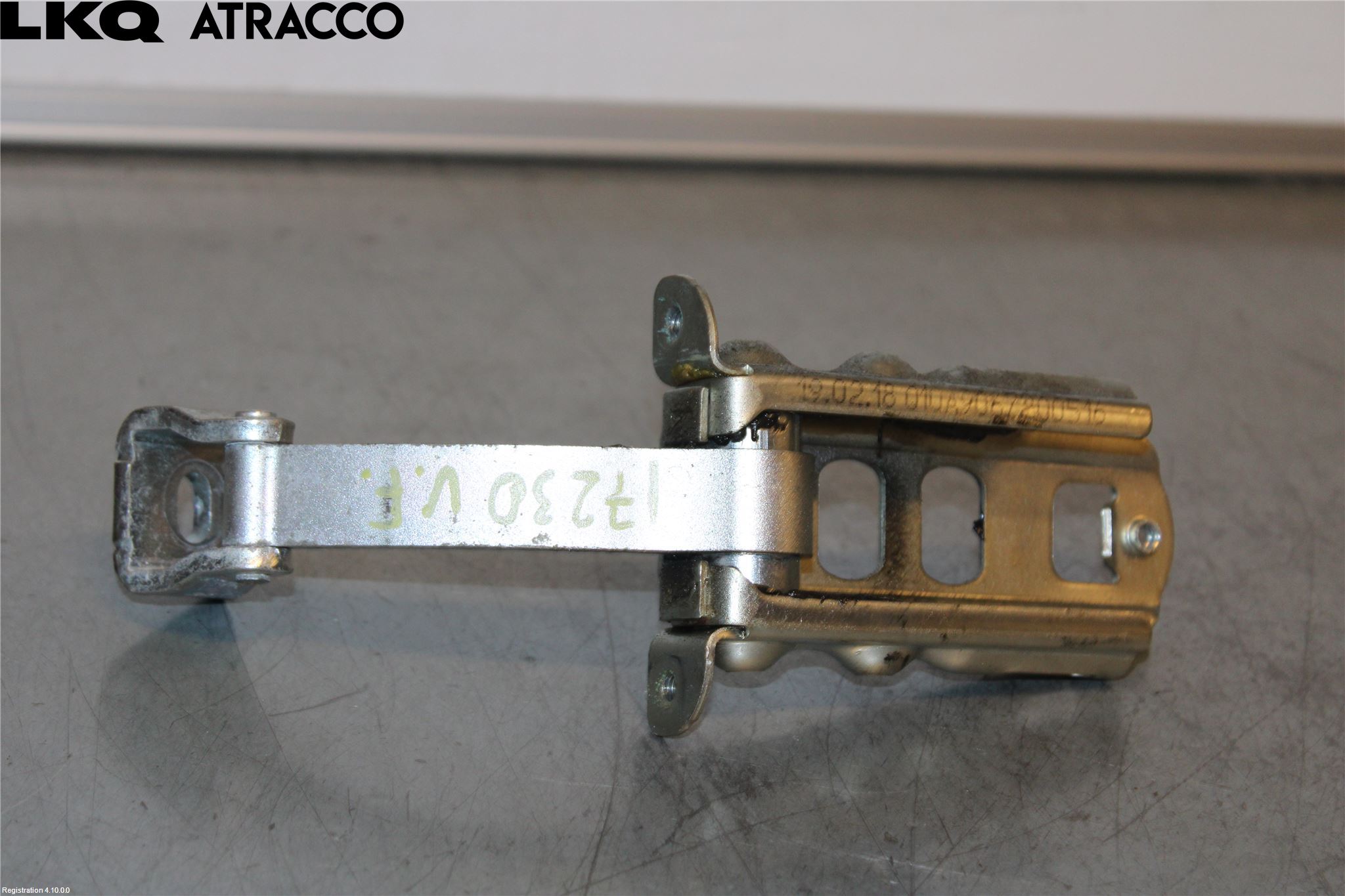 Mercedes-Benz MB SPRINTER (W906) 06-18 Dørhengsel