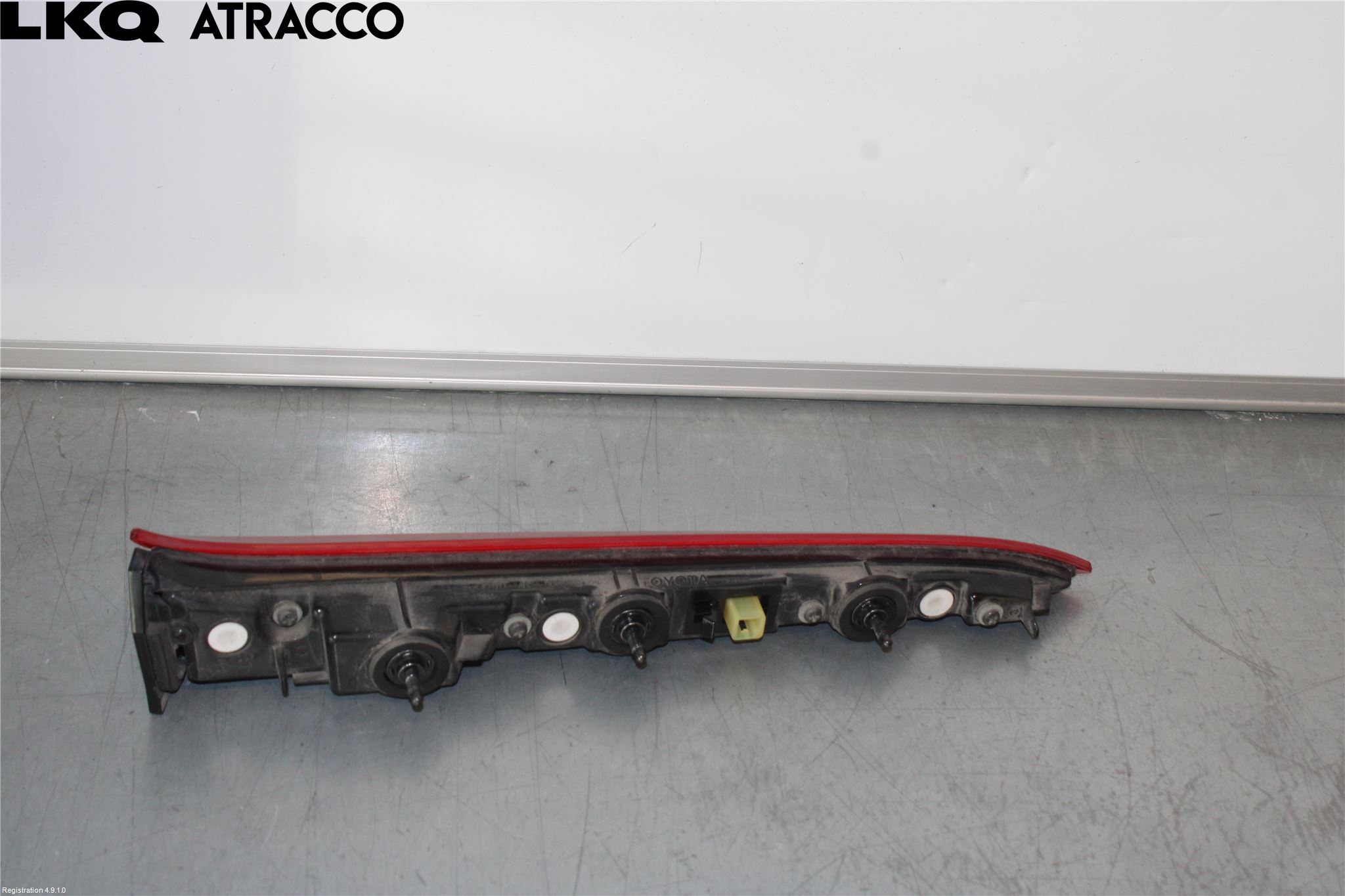 Toyota PRIUS (ZVW50) 16-21 Baklykt Høyre  På Luke(Indre)
