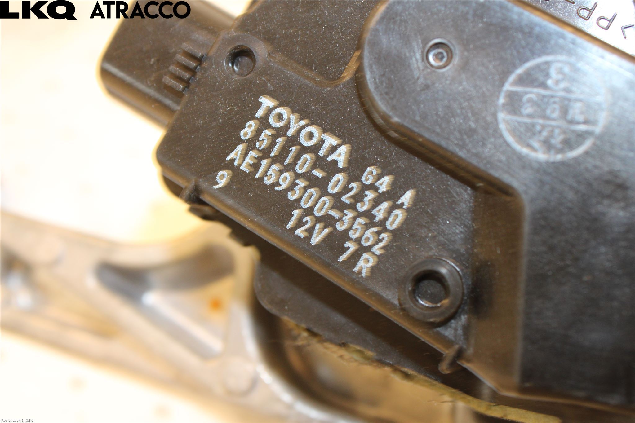 Toyota AURIS 13-19 Viskermotor Frontrute