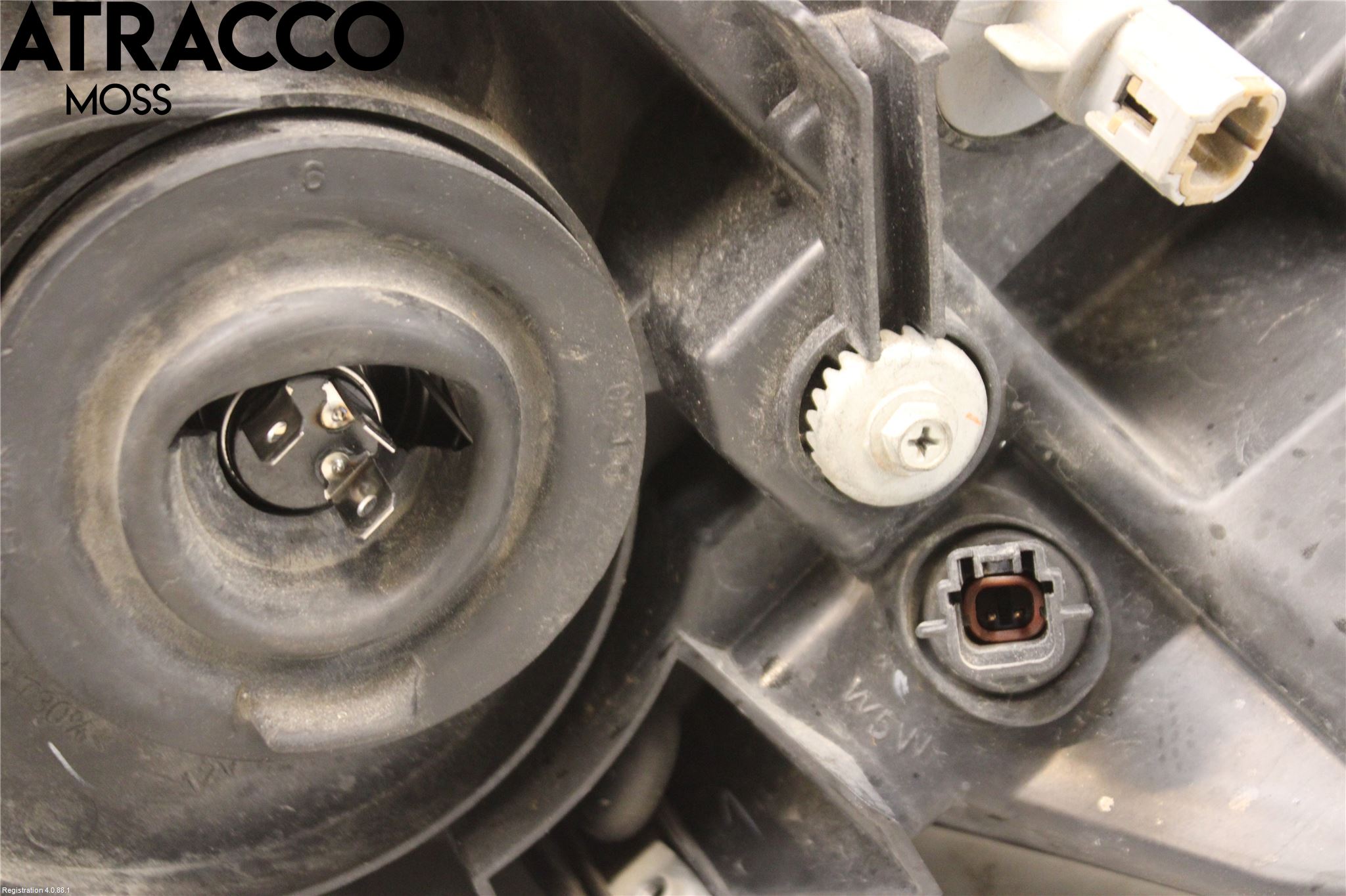 Nissan NAVARA 05-16 Frontlykt Høyre