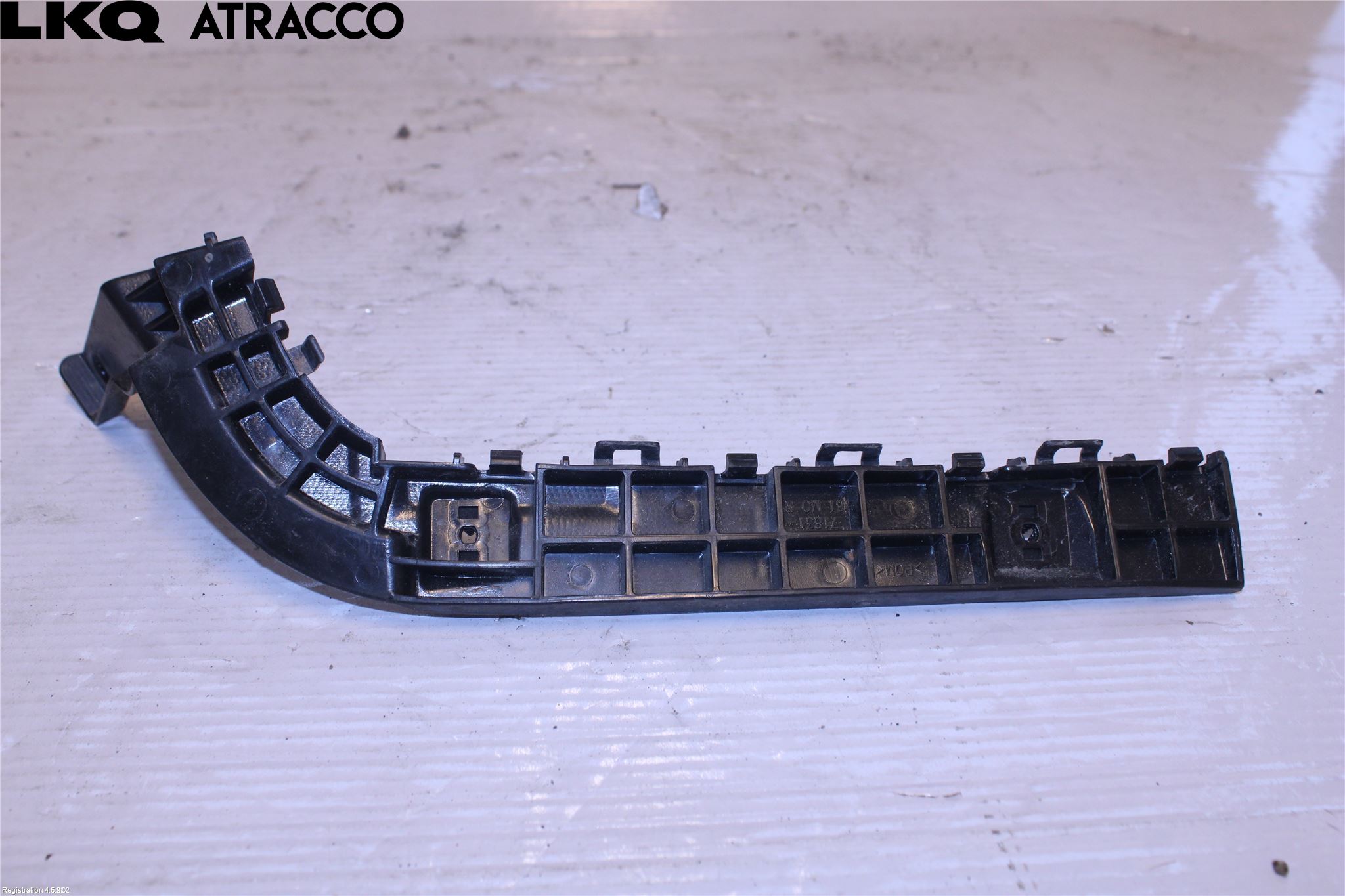 Suzuki ACROSS 21- Støtfangerfeste Bak Høyre