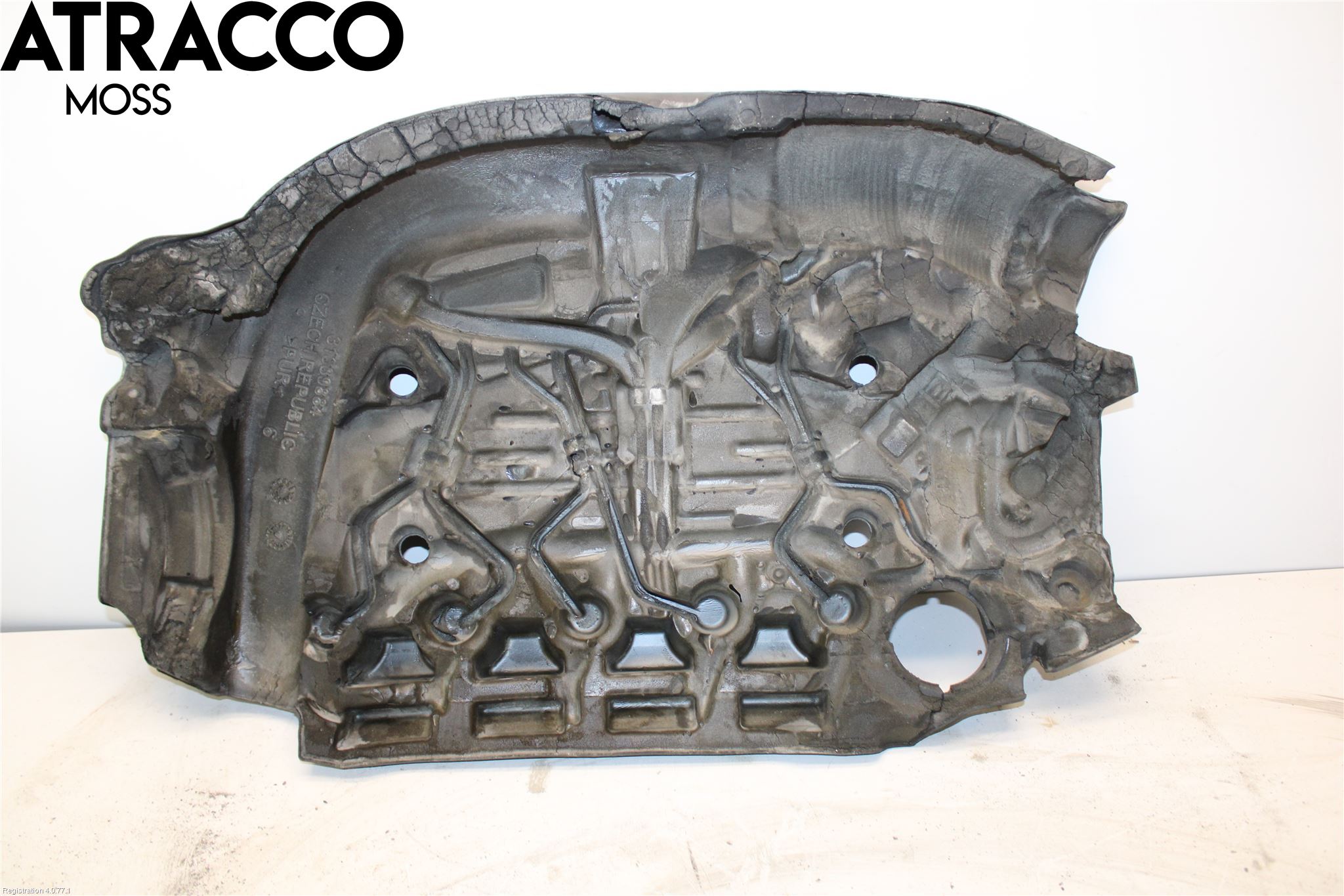 Volvo XC70 08-13 Motor Deksel Over Motor