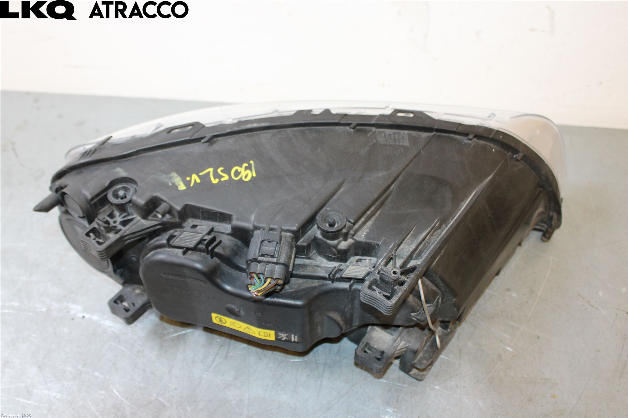 Volvo V70 14-16 Frontlykt Venstre