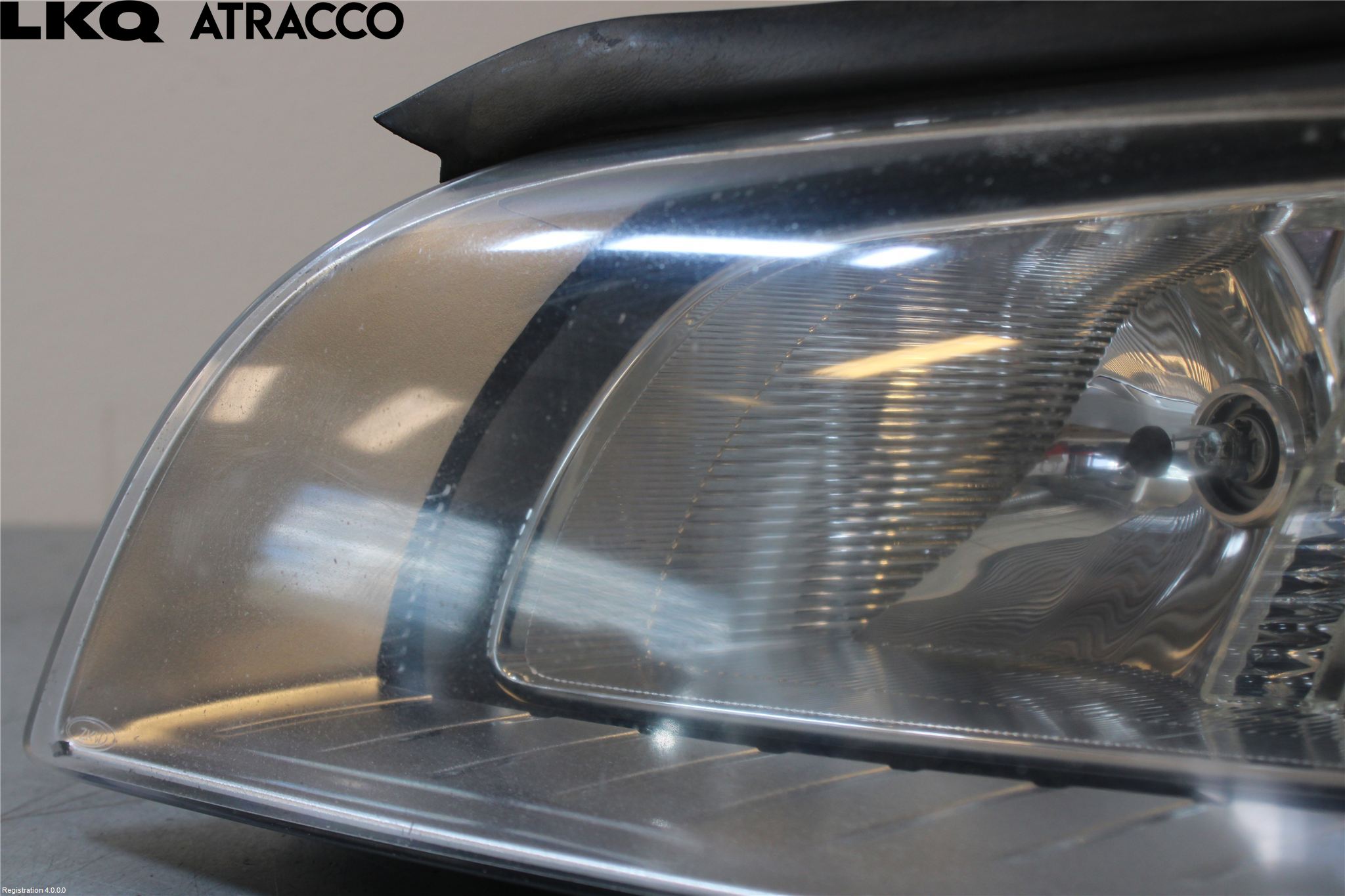 Volvo V70 08-13 Frontlykt Venstre