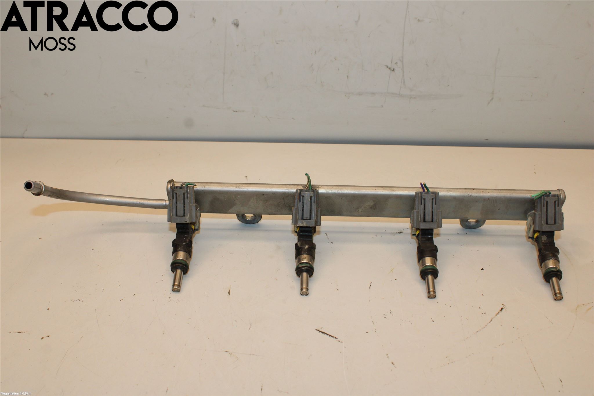 Mitsubishi OUTLANDER 13-21 Inns Drivstoffordeler-Galleri