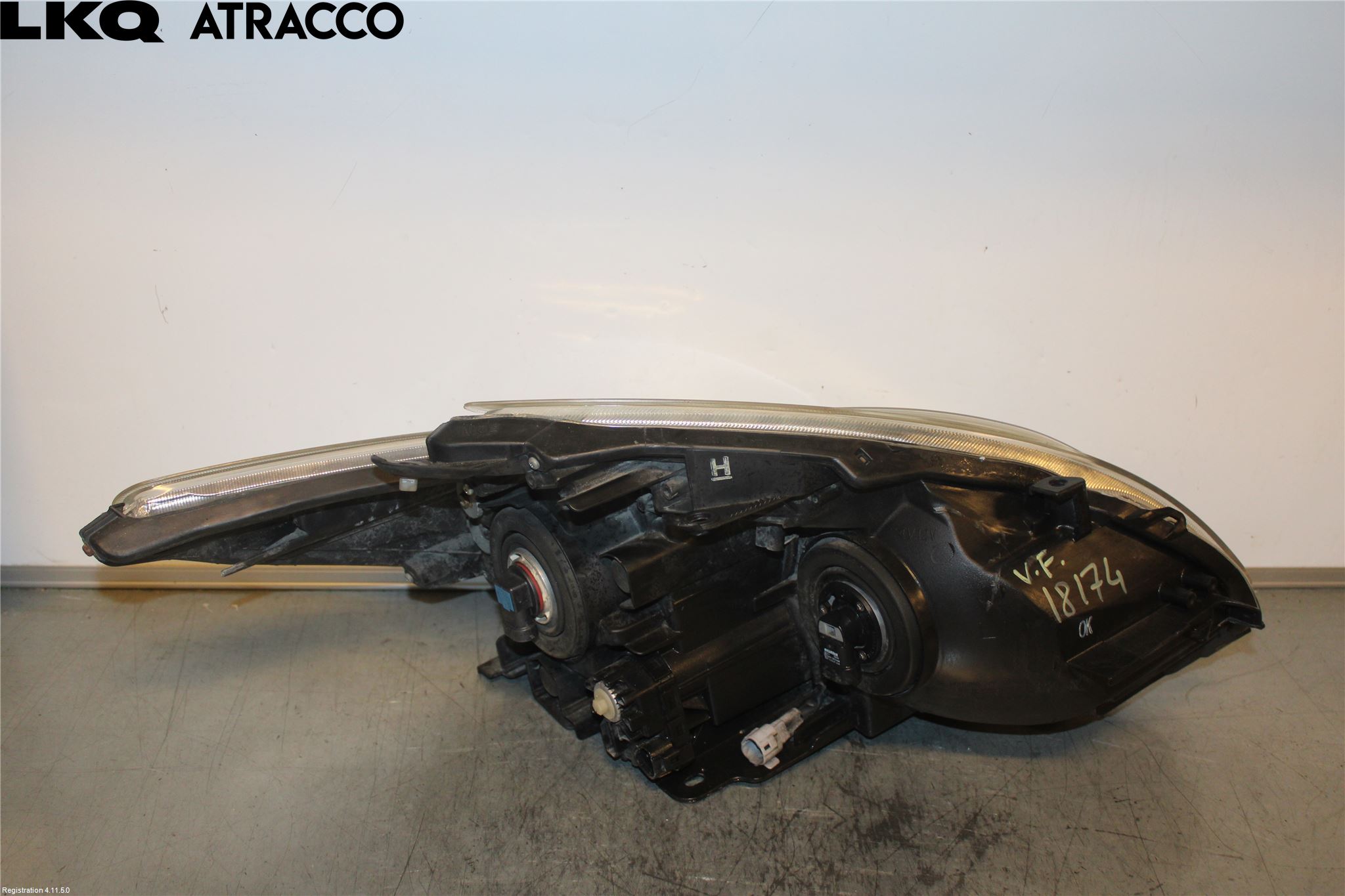 Toyota PRIUS ZVW30 09-20 Frontlykt Venstre