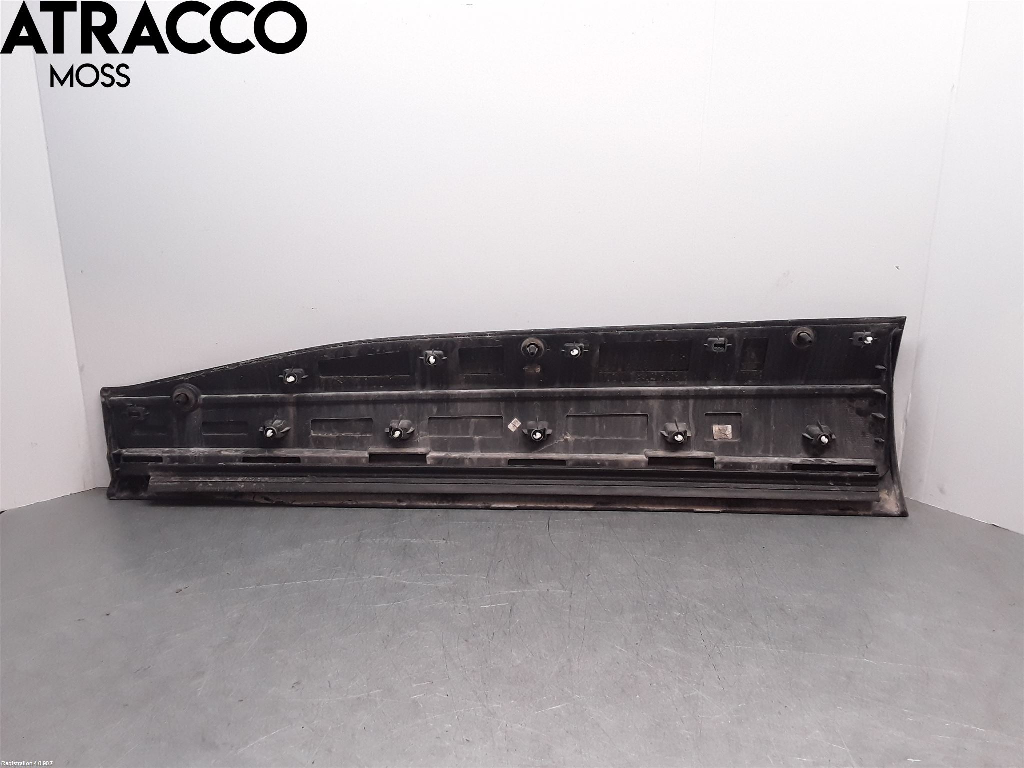 Jaguar I-PACE 18- Kanalskjørt Høyre