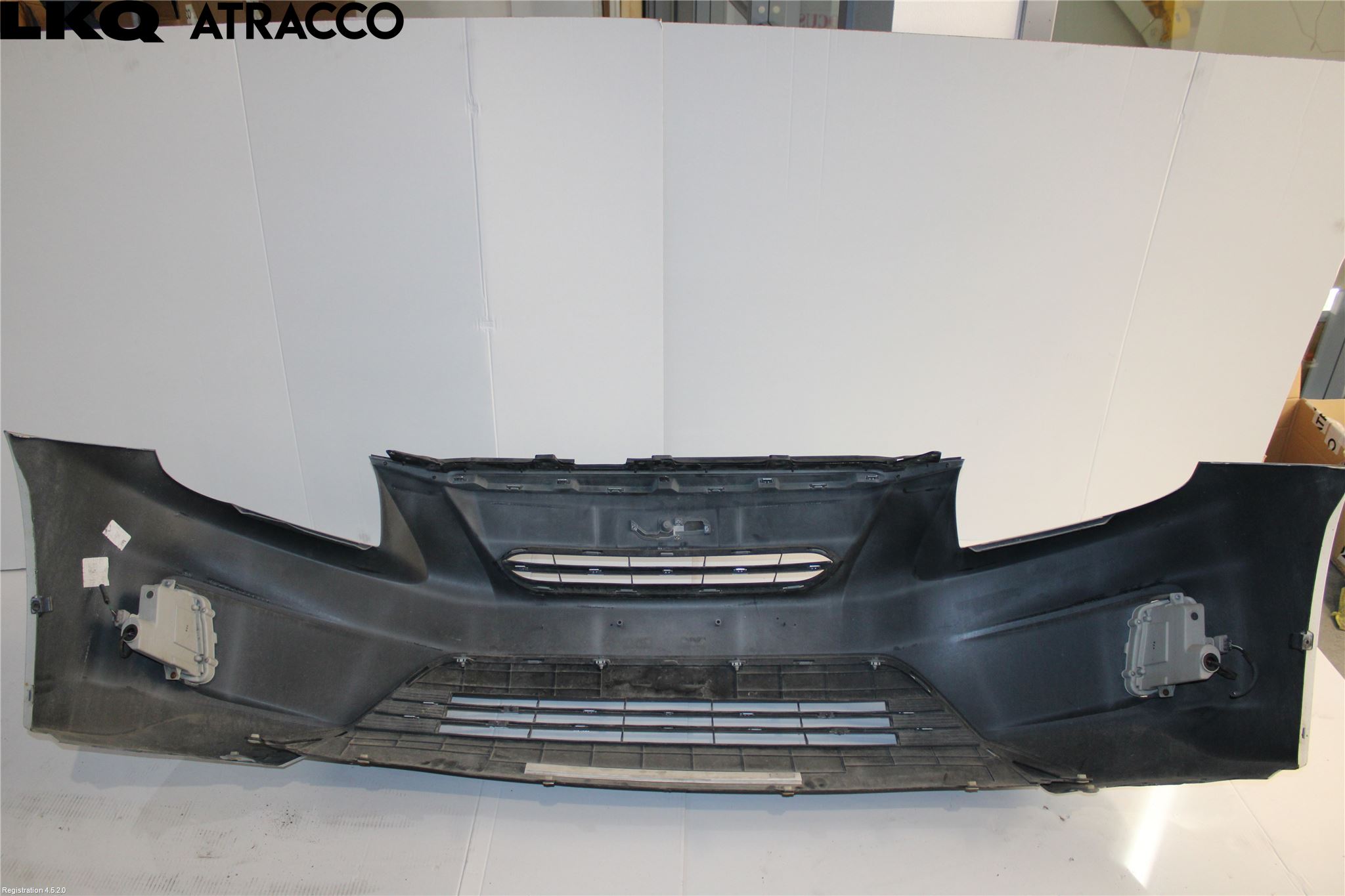 Toyota RAV 4 06-12 Støtfanger Foran