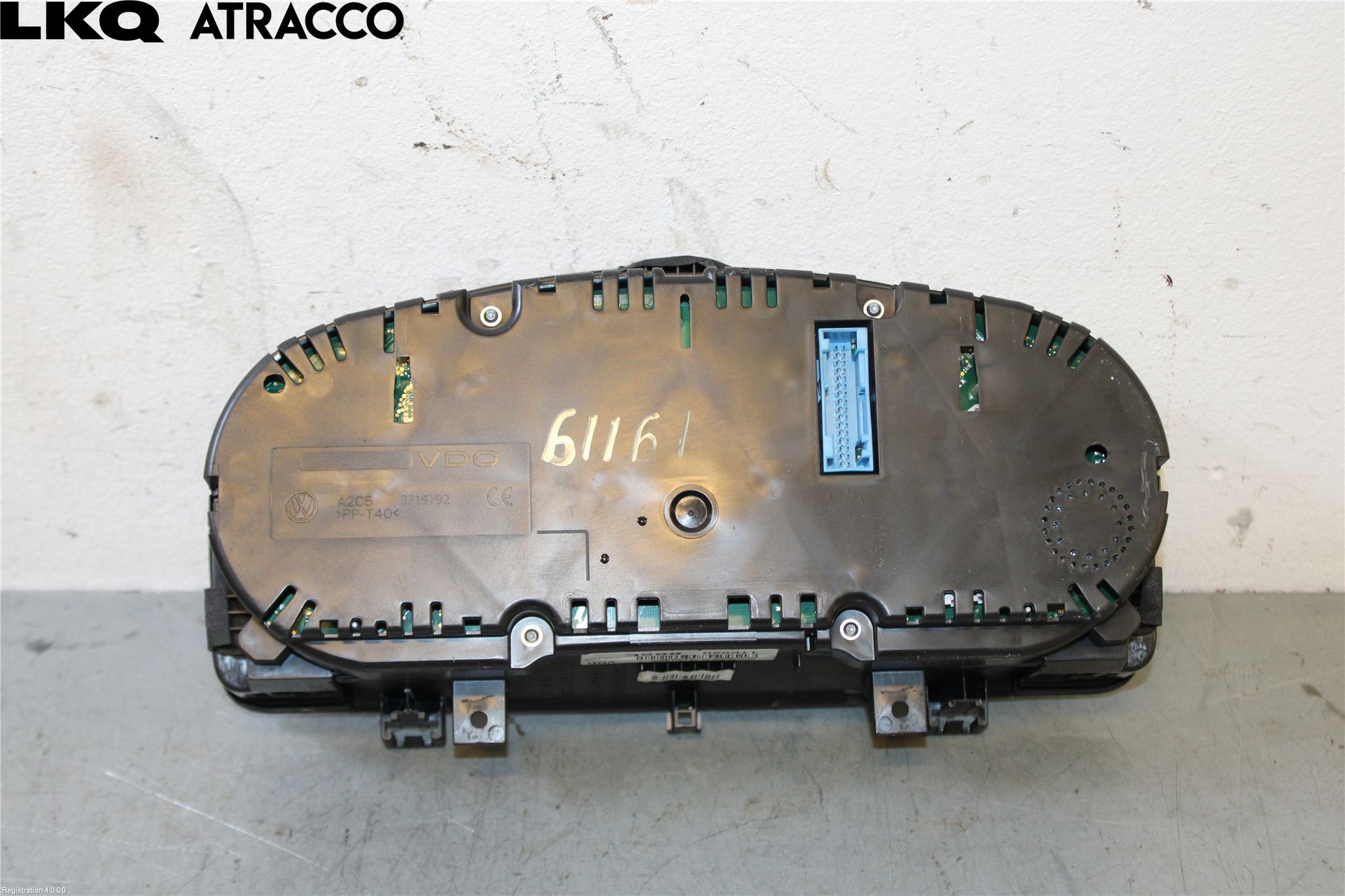 Volkswagen VW TOURAN 10-15 Instr Speedometer