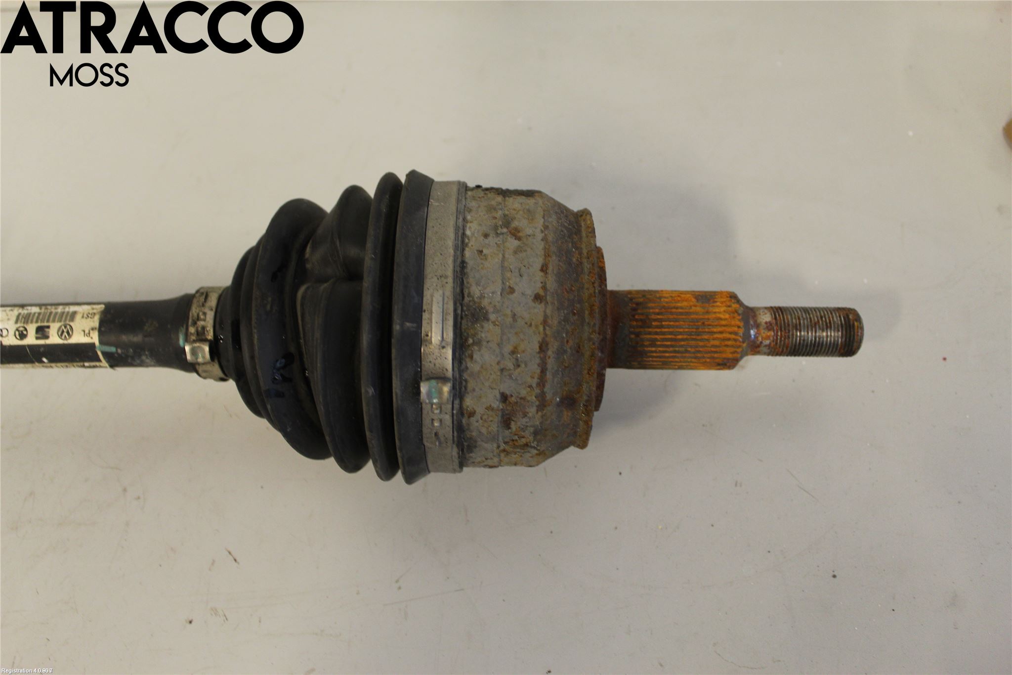 Volkswagen VW TRANSP/CARAVELLE (T5) 04-15 Drivaksel Foran Kompl Venstre