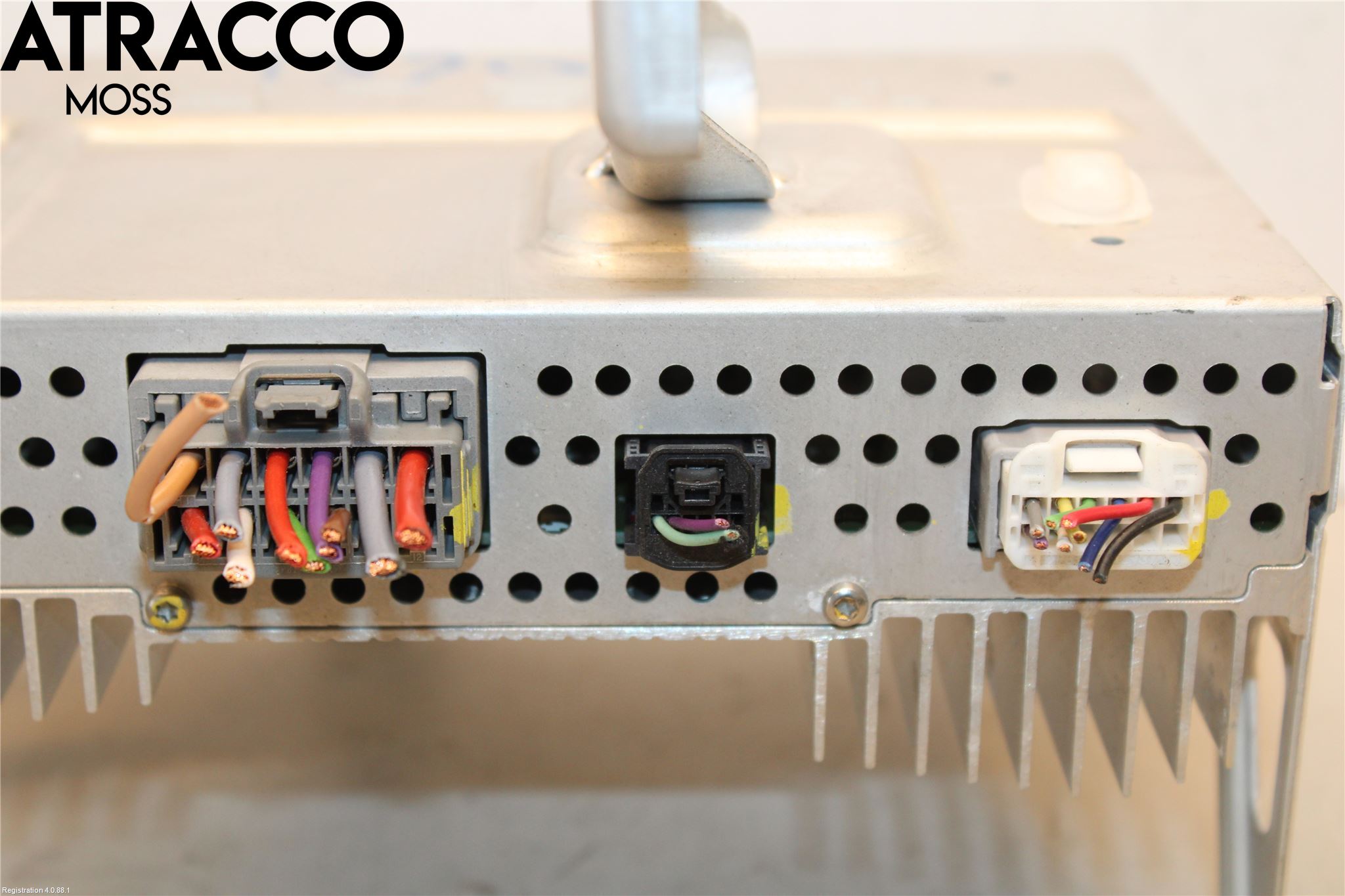 Tesla MODEL 3 17- Stereo Forsterker