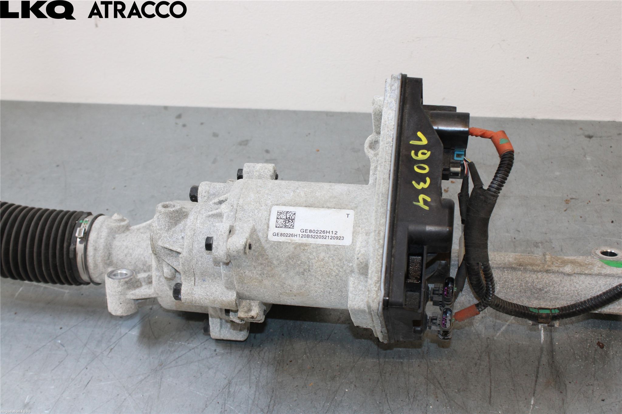 Tesla MODEL Y 21- Servo Snekke - Tannstang