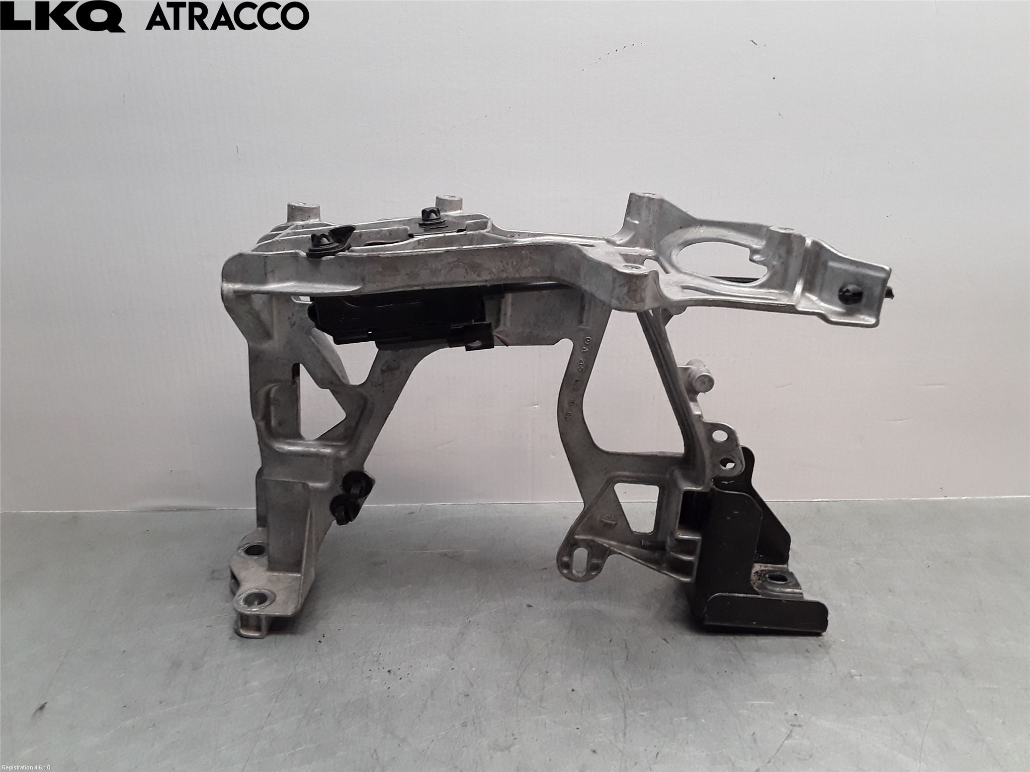 Mercedes-Benz MB C-KLASS (W205) 14-21 Frontlykt Hus