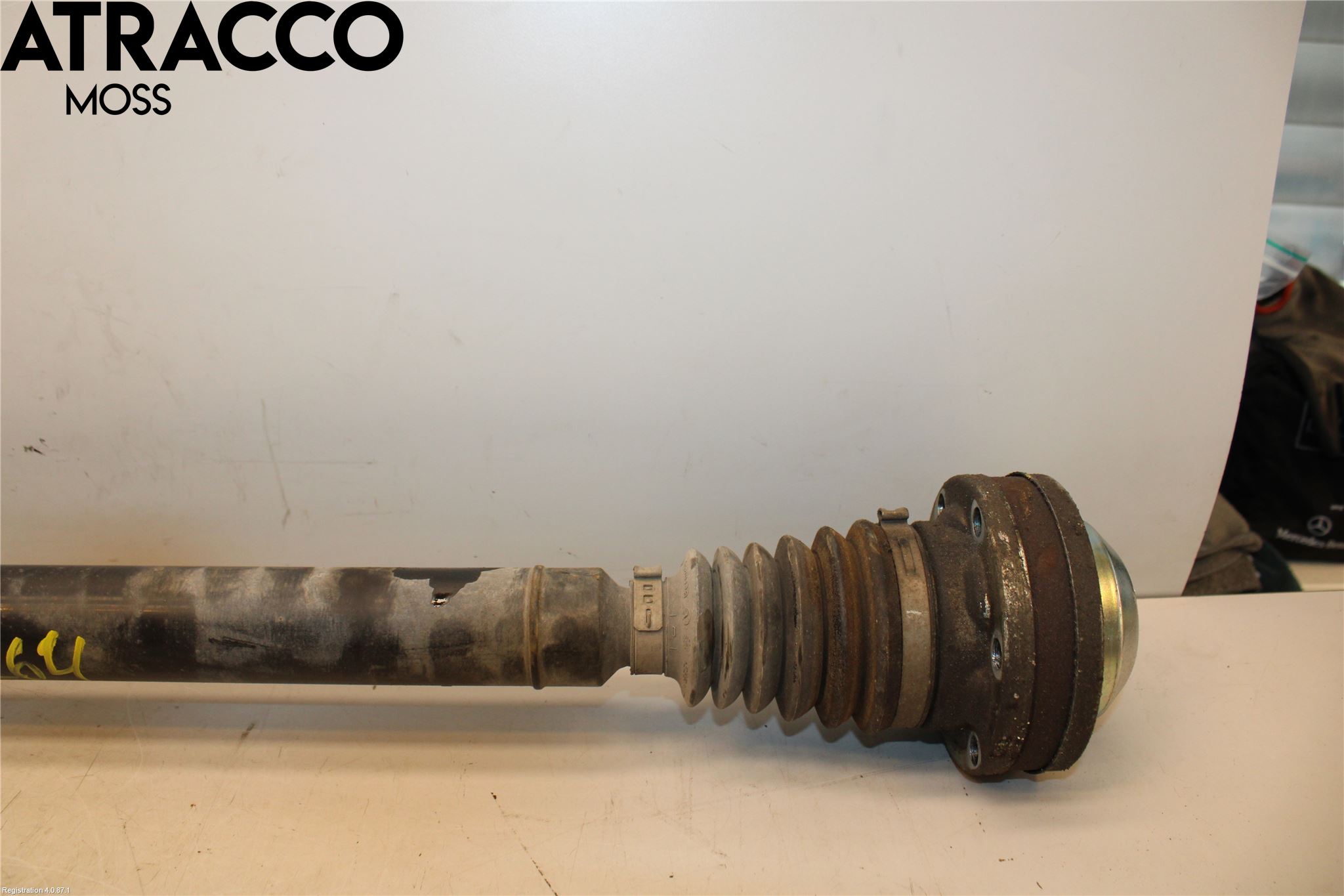 Volkswagen VW TOURAN 03-10 Drivaksel Foran Kompl Høyre