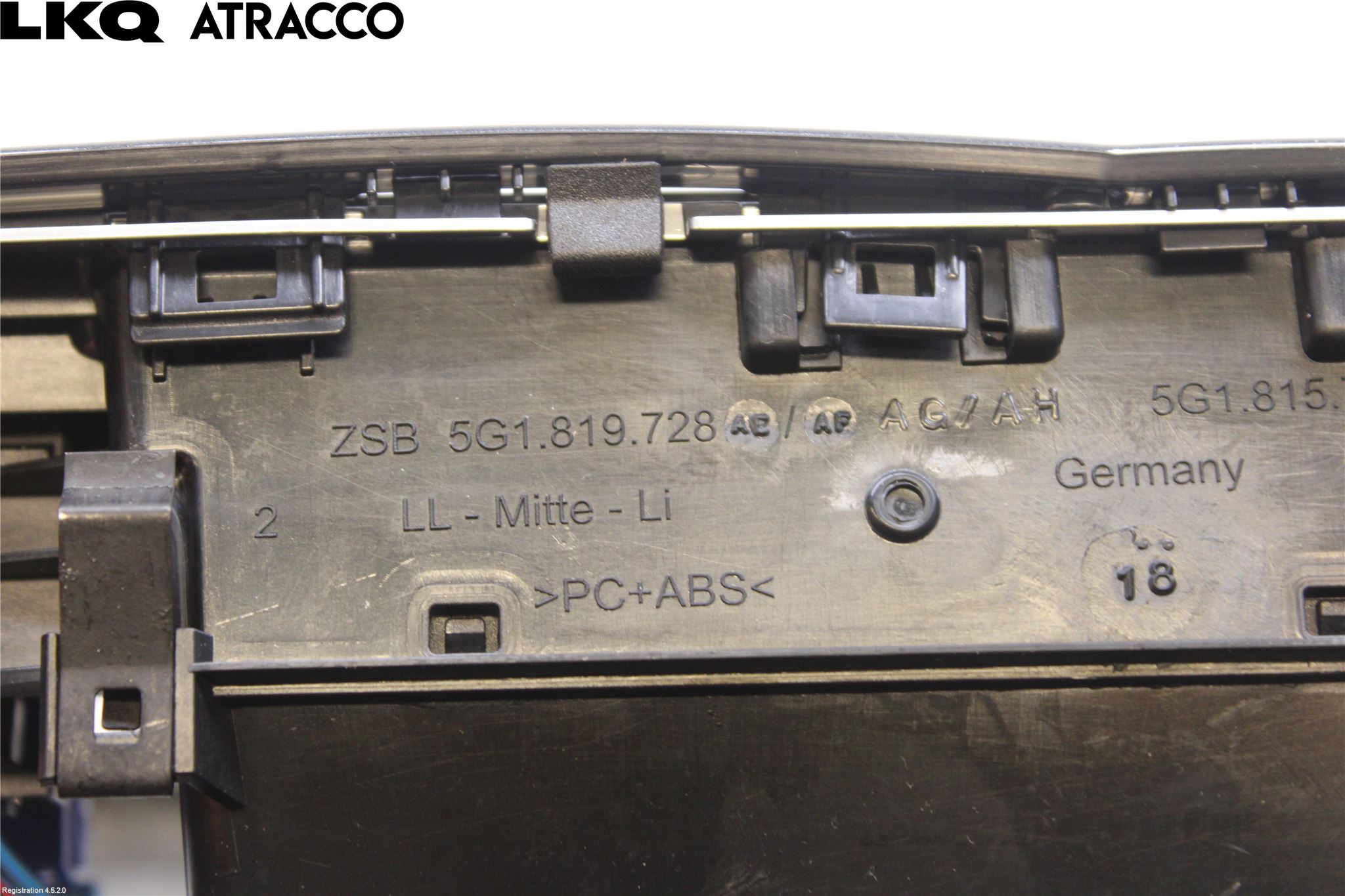 Volkswagen VW GOLF / E-GOLF VII 13-20 Dashbord Kanal - Dyse