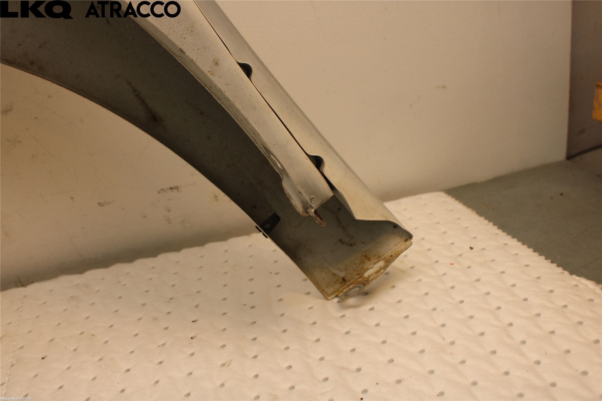 Volkswagen VW CADDY 11-15 Skjerm Foran Høyre