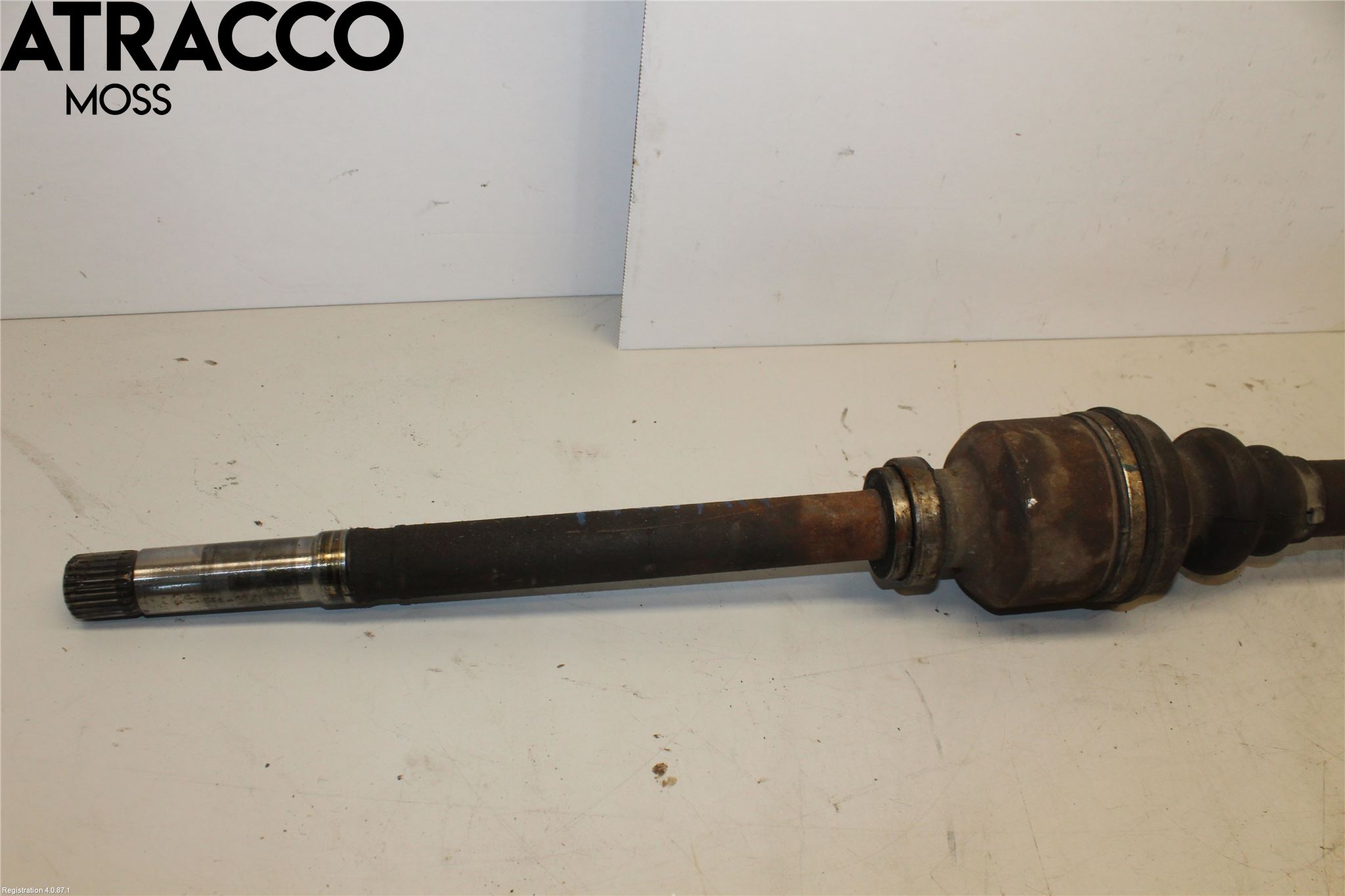 Peugeot 307     01-05 Drivaksel Foran Kompl Høyre