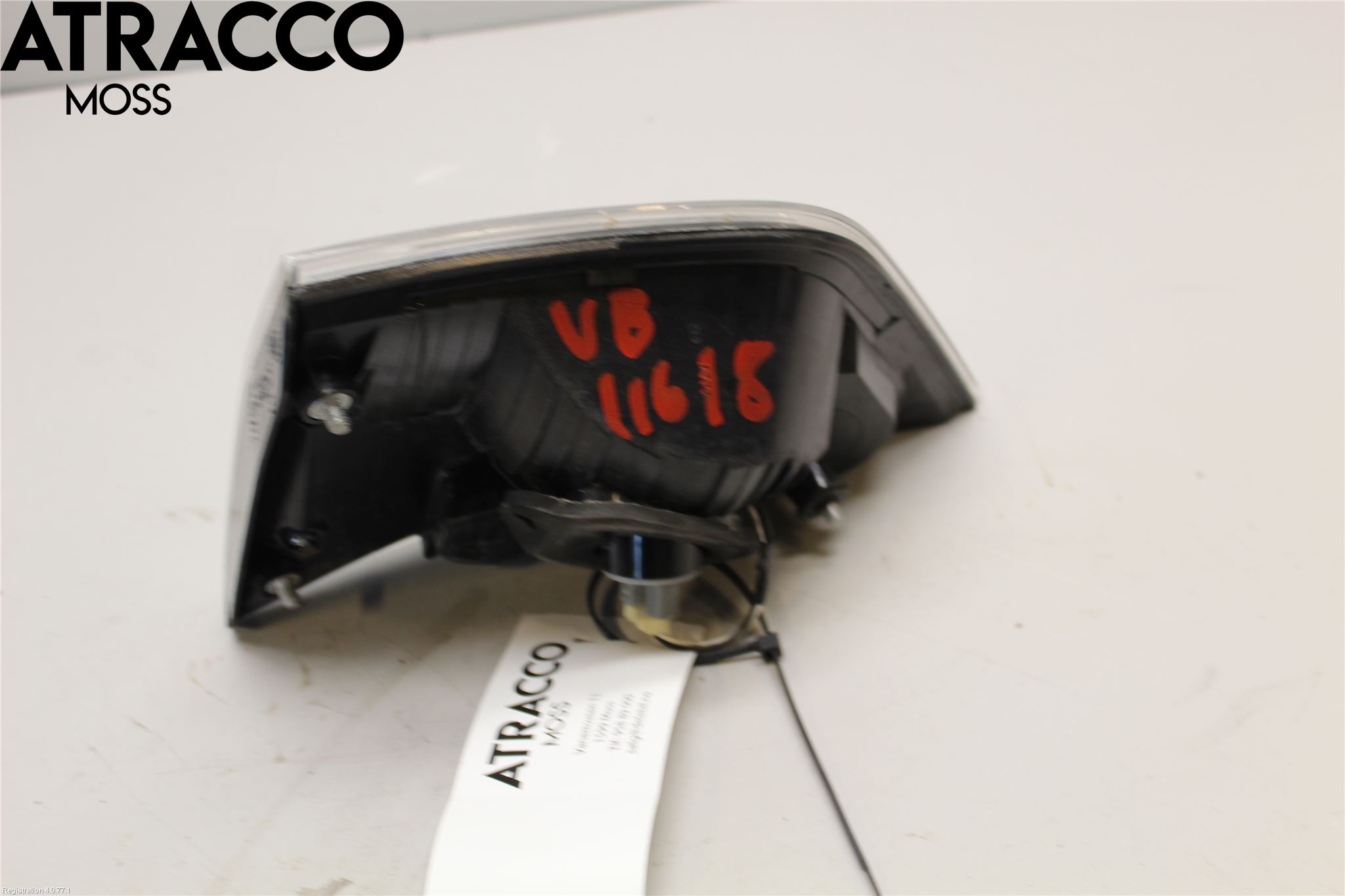 Mitsubishi OUTLANDER 07-12 Baklykt Venstre  På Luke(Indre