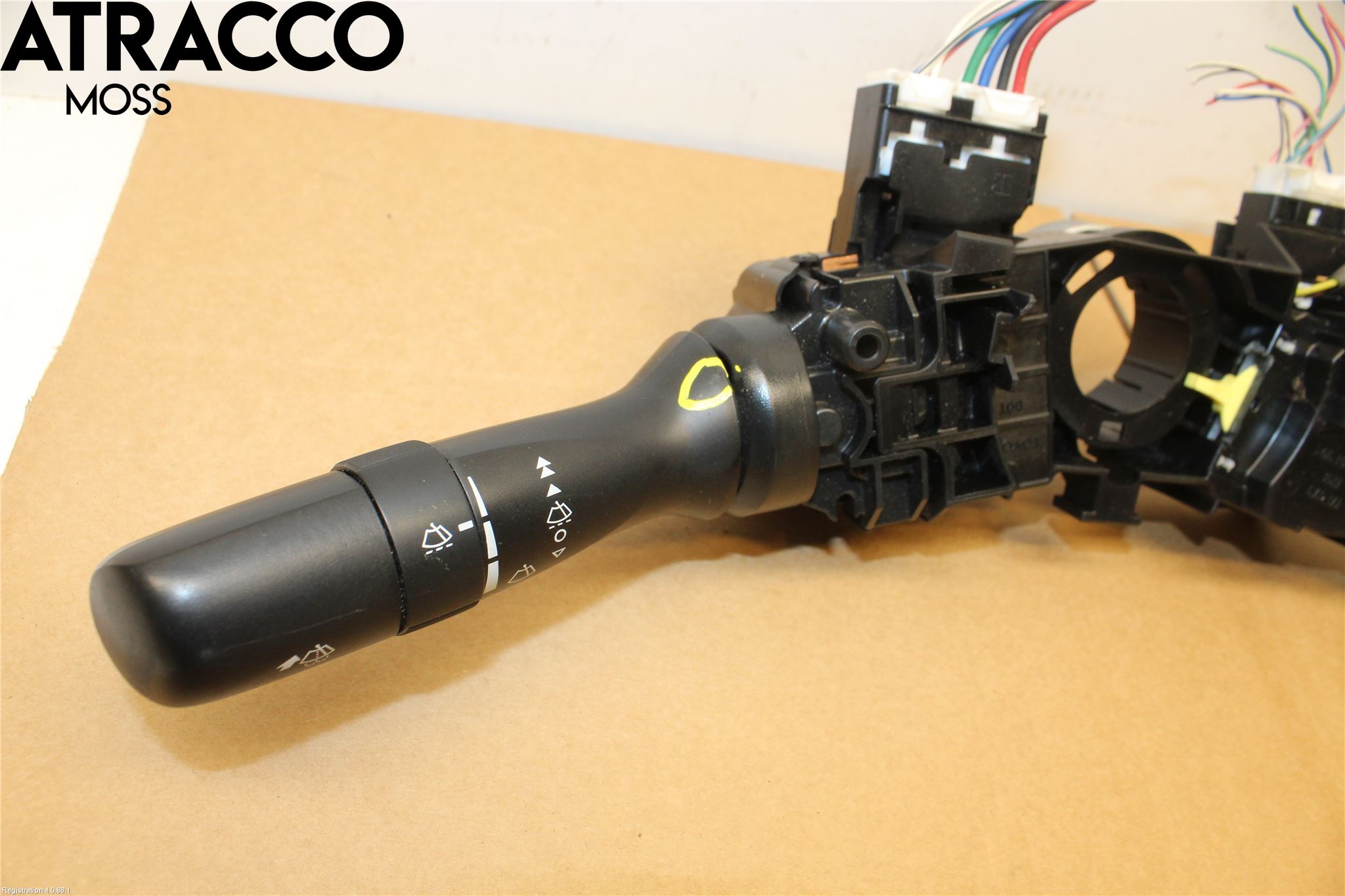 Toyota AVENSIS 09-15 Bryter Ratt Kombi H Og V