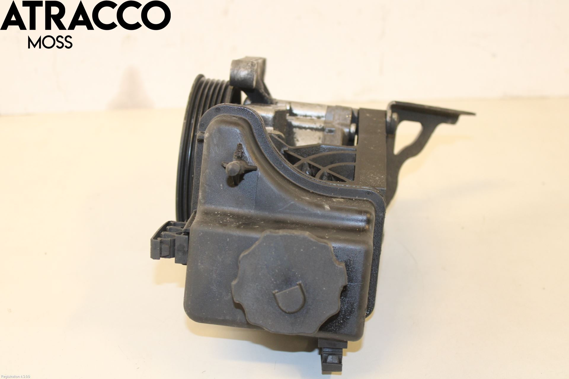 Mercedes-Benz MB E-KLASS (W212) 09-16 Servo Pumpe