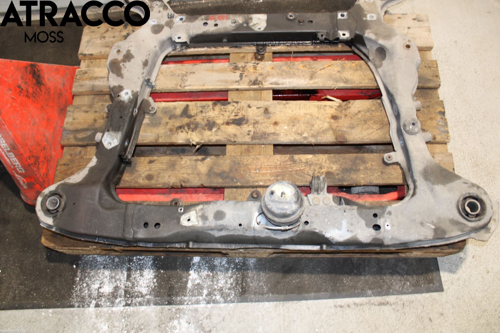 Volvo XC70 01-04 Travers Feste