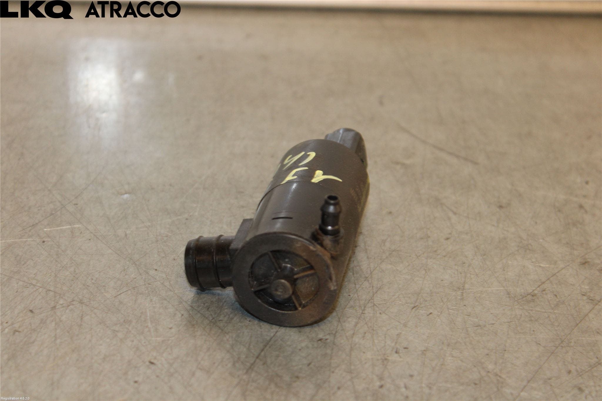 MG 4 23- Spylerpumpe Frontrute