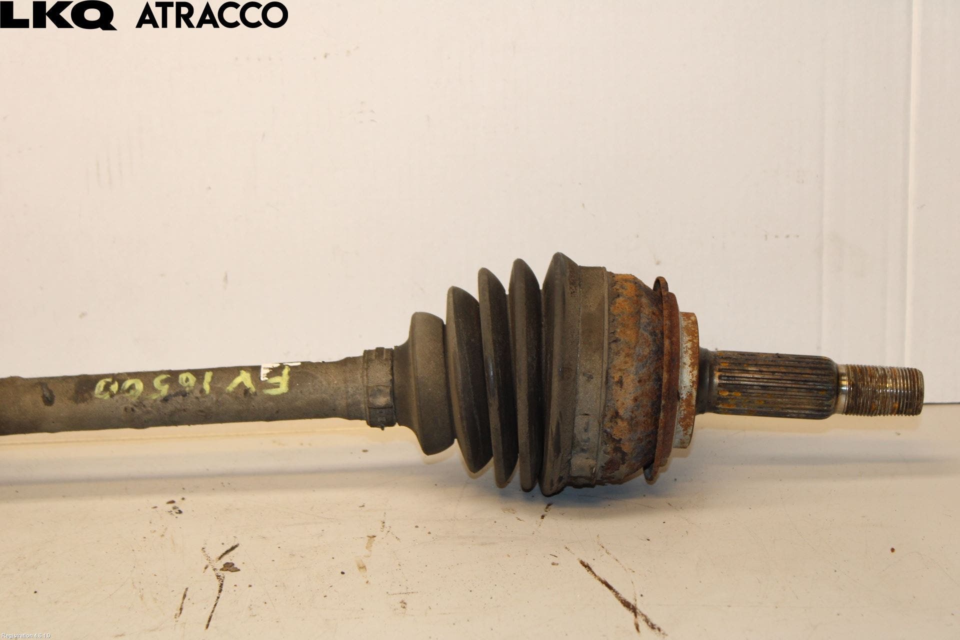 Toyota YARIS XP130 15-20 Drivaksel Foran Kompl Venstre