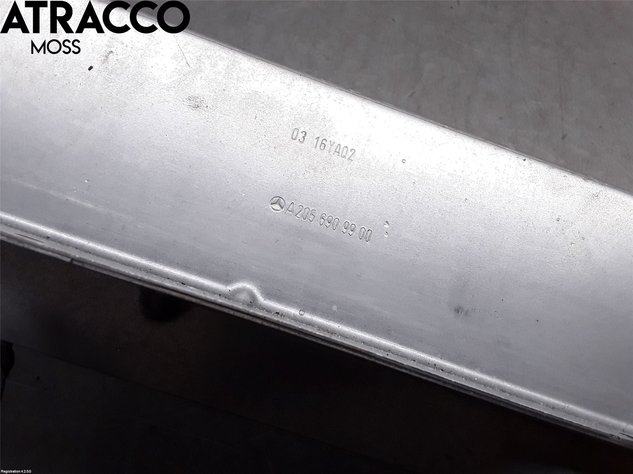 Mercedes-Benz MB C-KLASS (W205) 14-21 Skylthållare