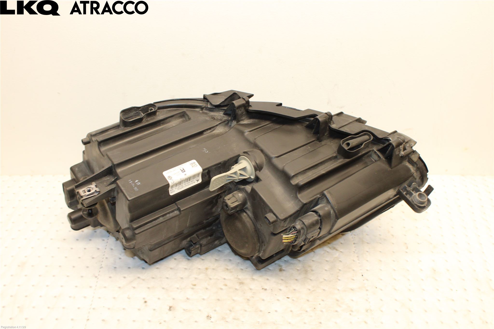 Volkswagen VW TOURAN 10-15 Frontlykt Høyre