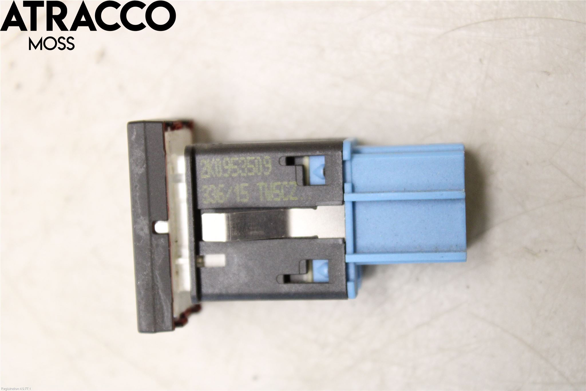 Volkswagen VW CADDY 16-20 Bryter Varsel (Nødblink)