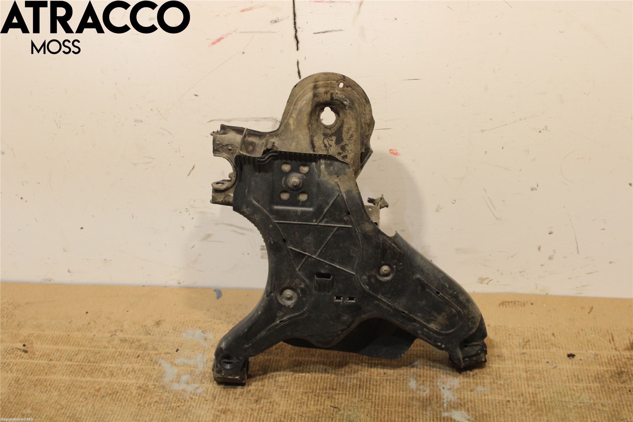 Mercedes-Benz MB VITO/V-KLASS (W640,W447,W448) 14- Bærearm Bak Venstre