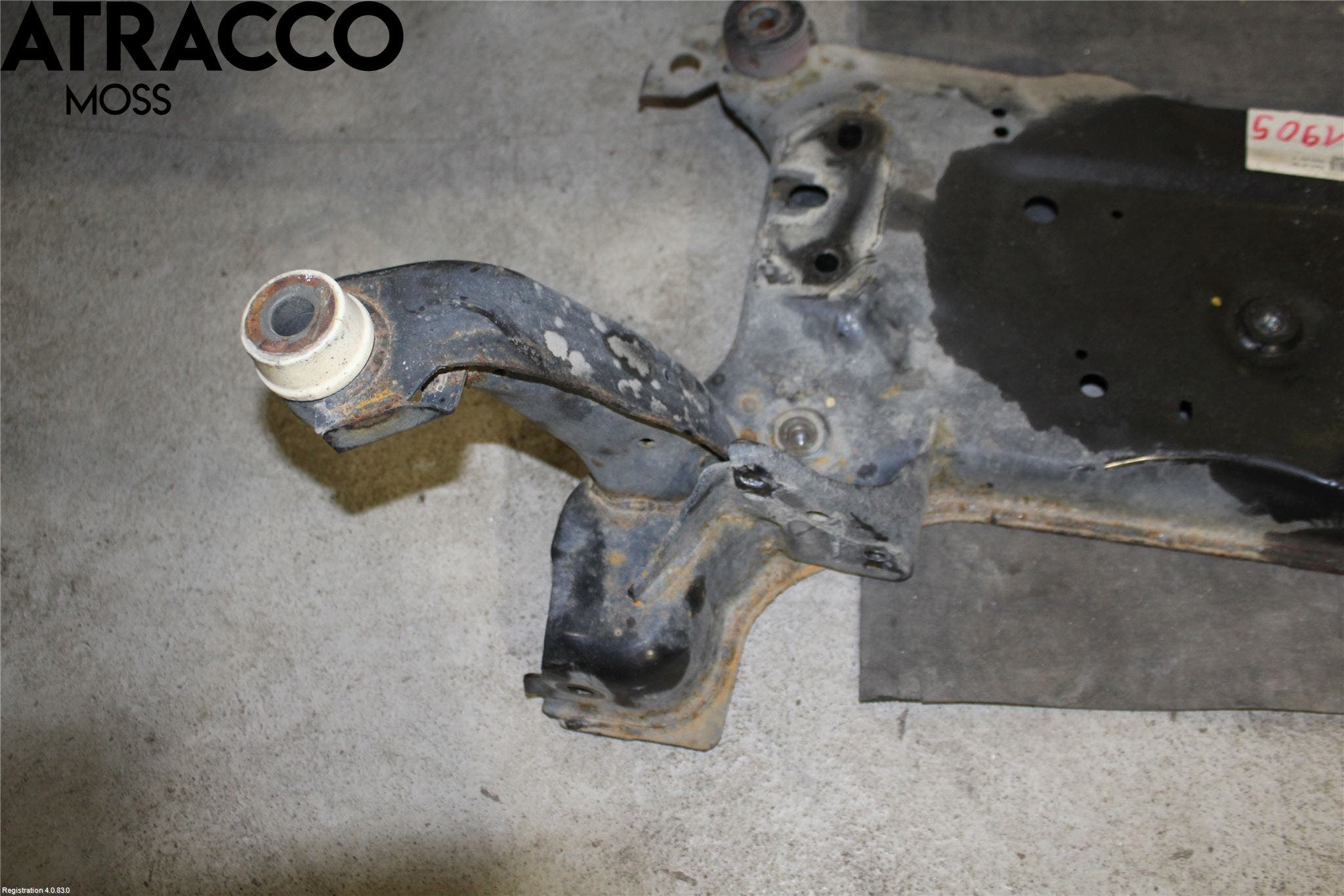 Volvo V40 CROSS COUNTRY 13-19 Travers Feste