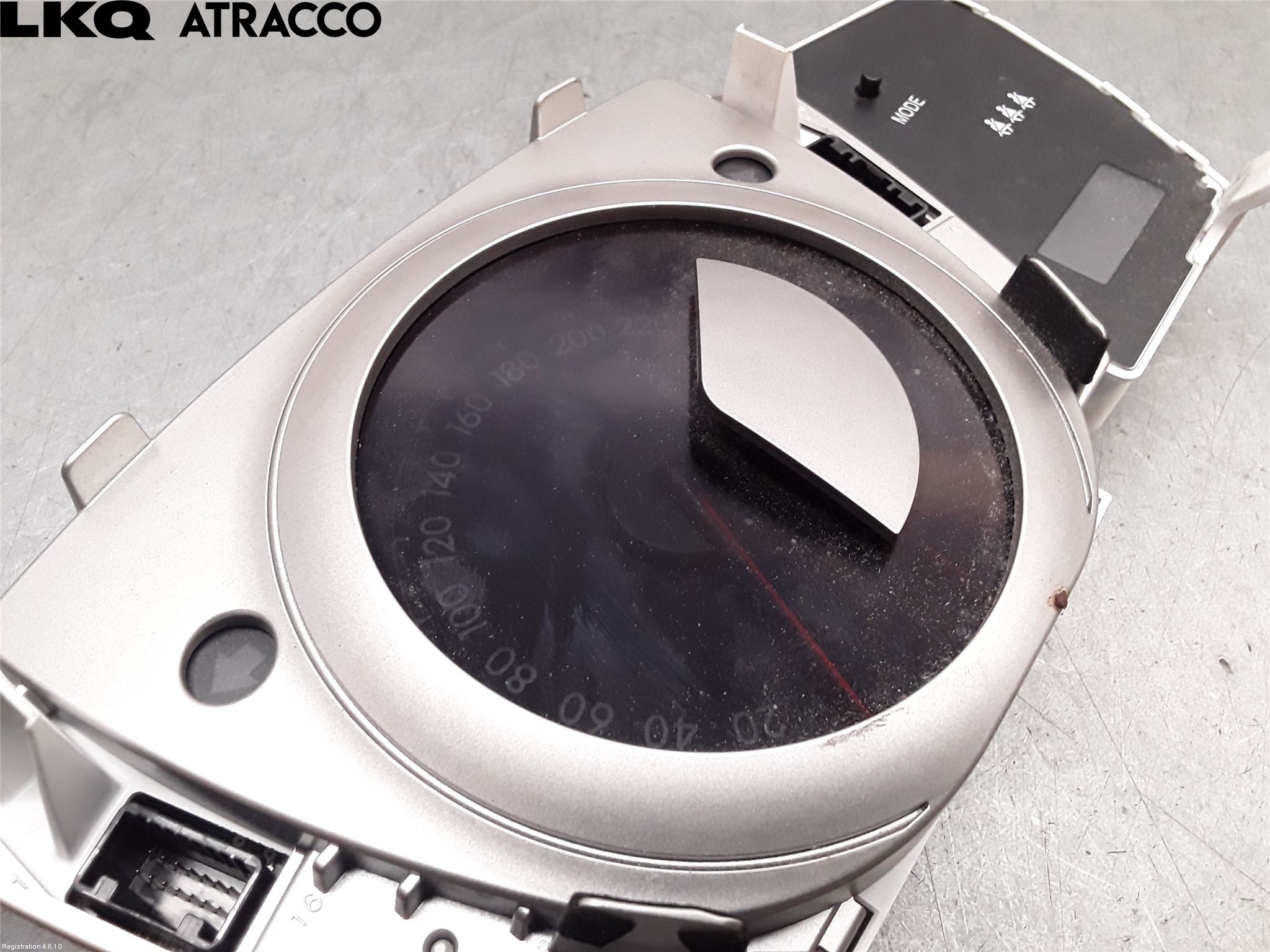 Toyota URBAN CRUISER Instrumentkonsoll Midt