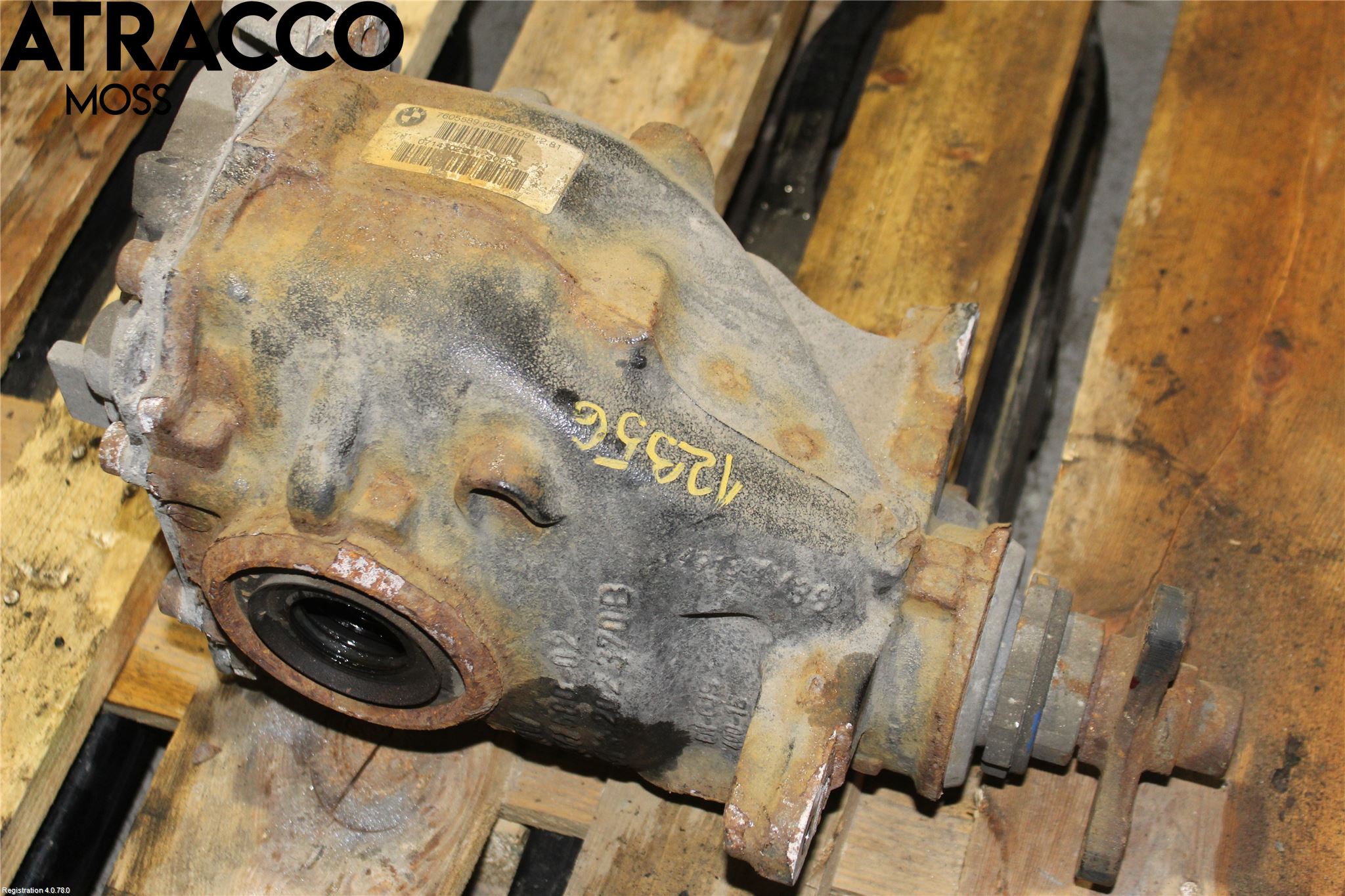 BMW 3 F30/F31/F80 12-19 Bakaksel Kardang Bak -Diff