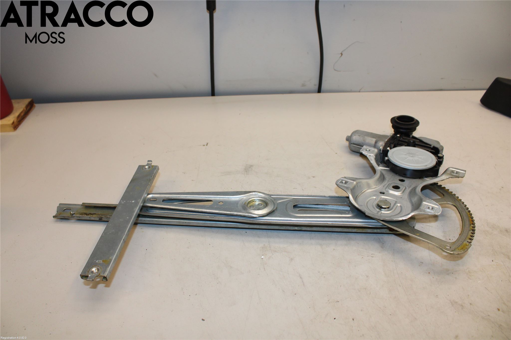 Toyota YARIS XP130 12-14 Vindusheis El Komp