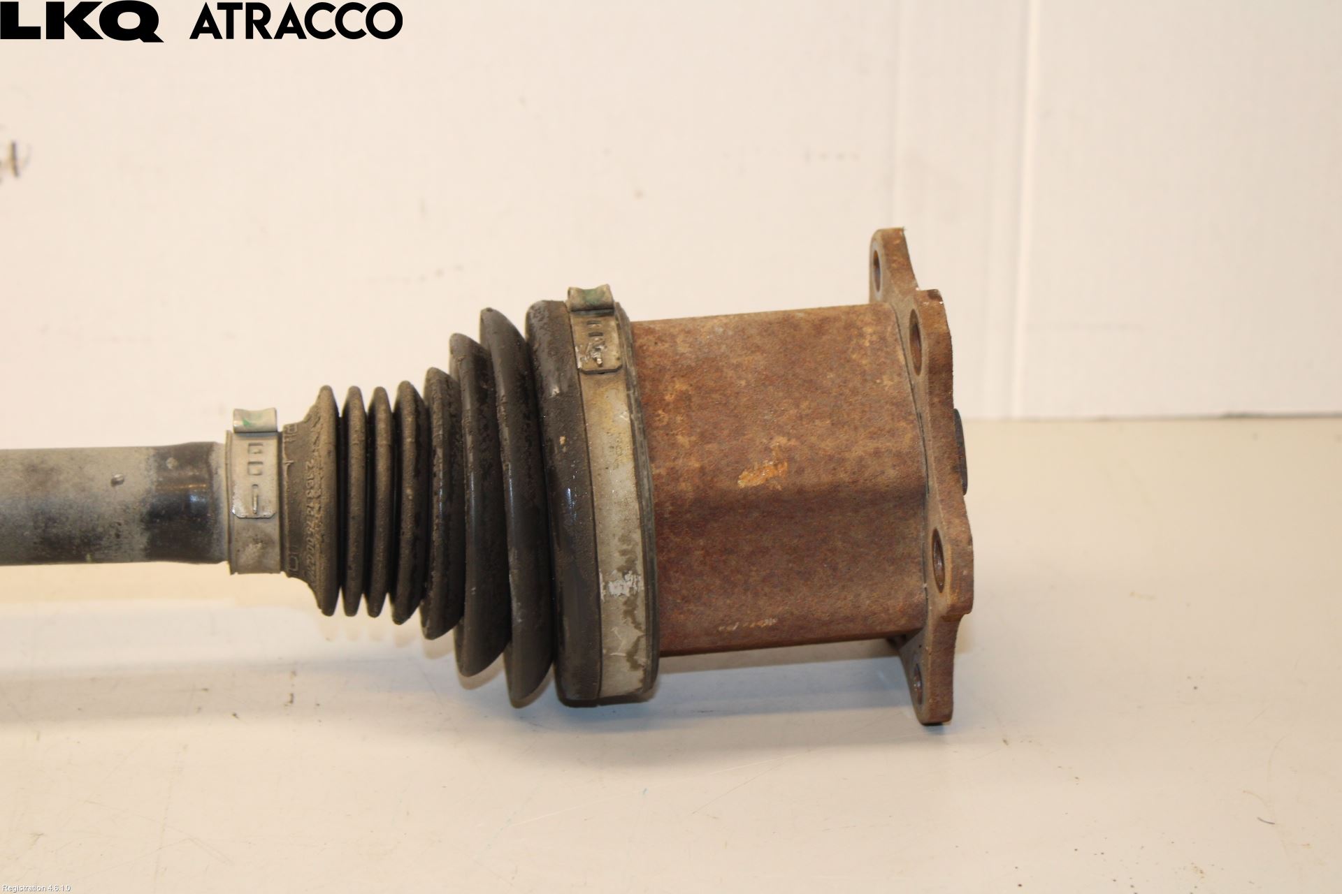 Skoda SUPERB 09-15 Drivaksel Foran Kompl Venstre