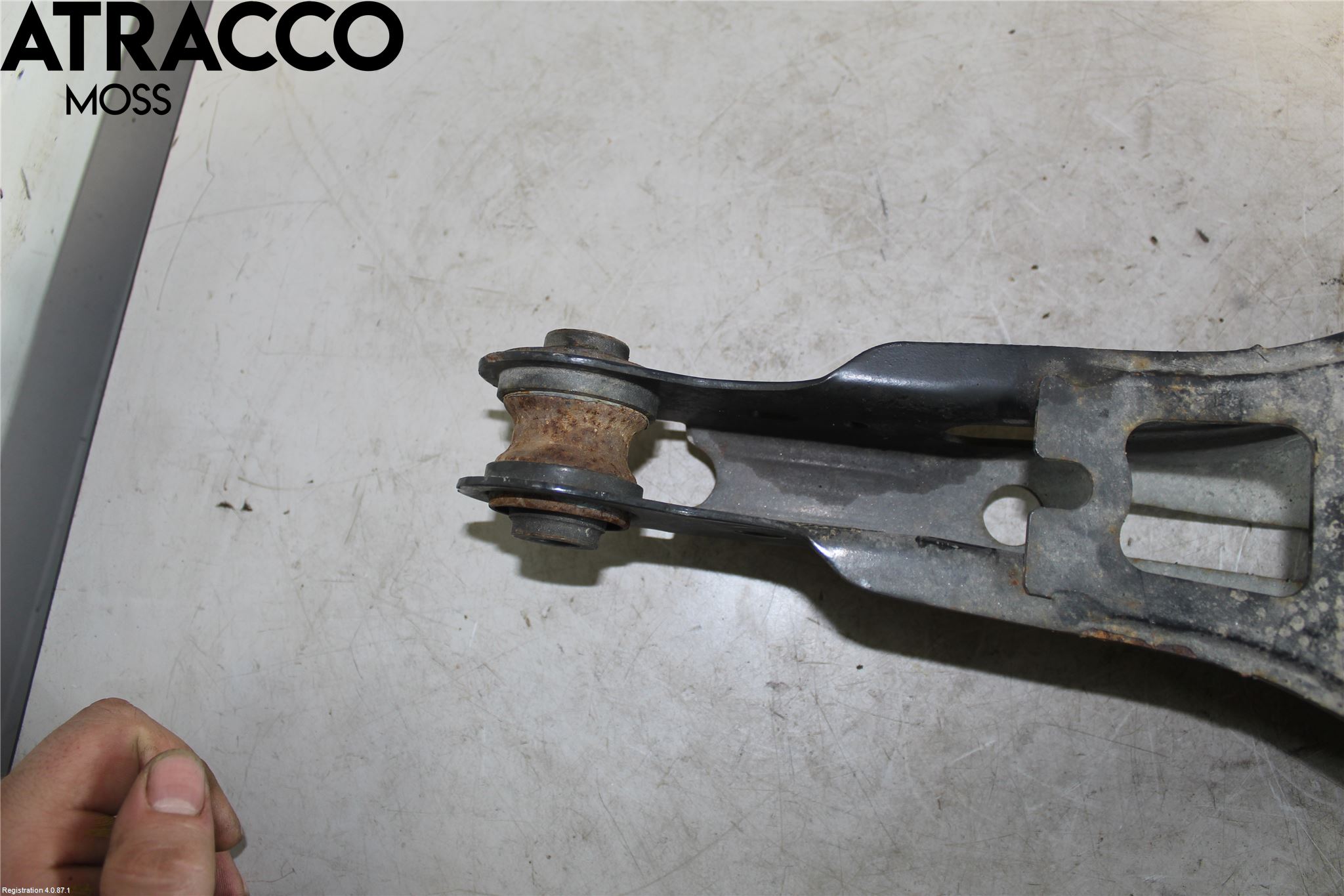 Toyota COROLLA 19- Bærearm Bak Høyre