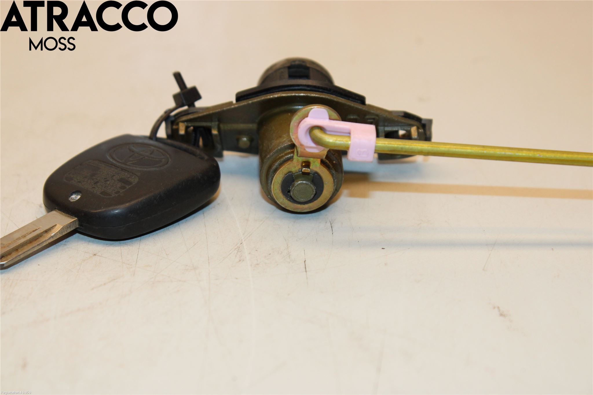 Toyota COROLLA 02-07 Bakluke-Lokk Låsekasse