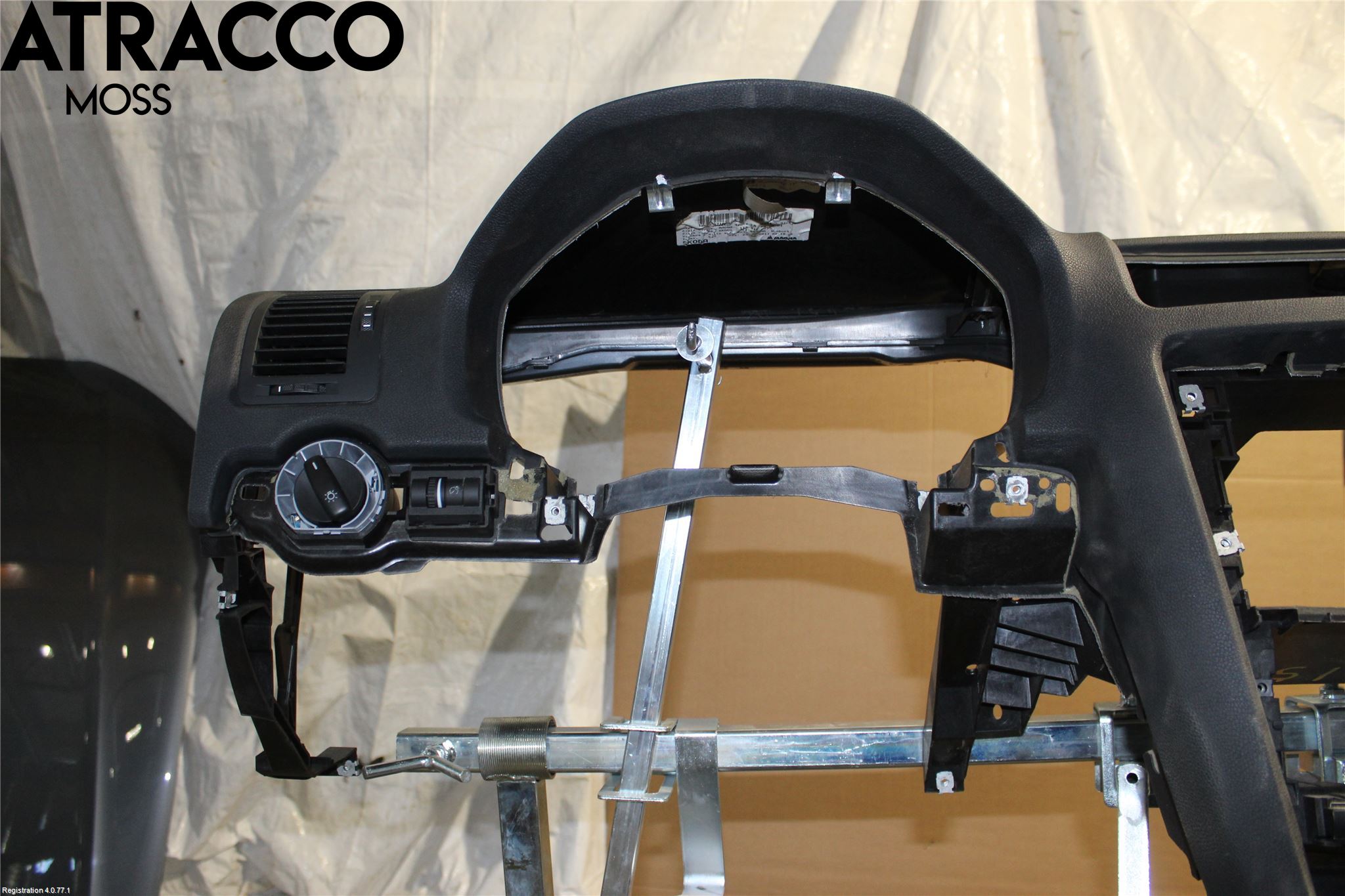 Skoda OCTAVIA (1Z) 05-13 Dashbord