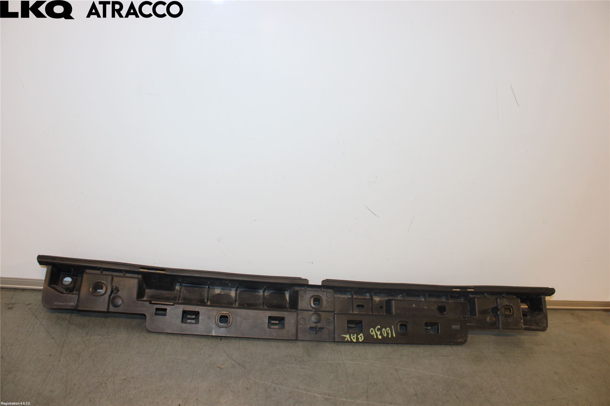 Toyota PROACE II 16- Støtfanger Bak Midt Del