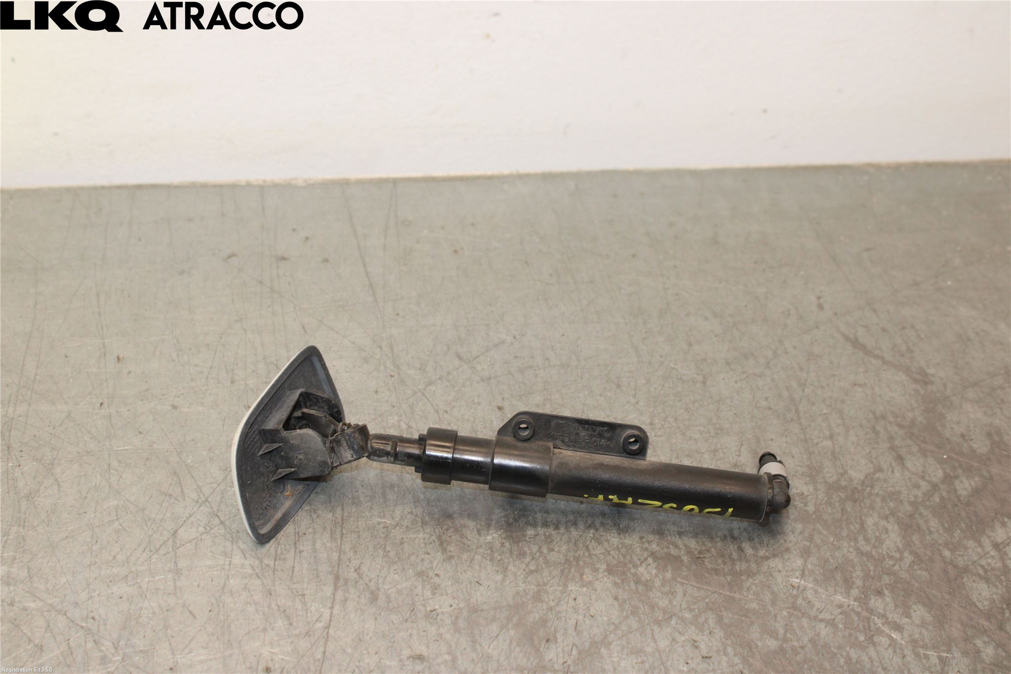 Volvo V70 14-16 Spylerdyse Frontlykter
