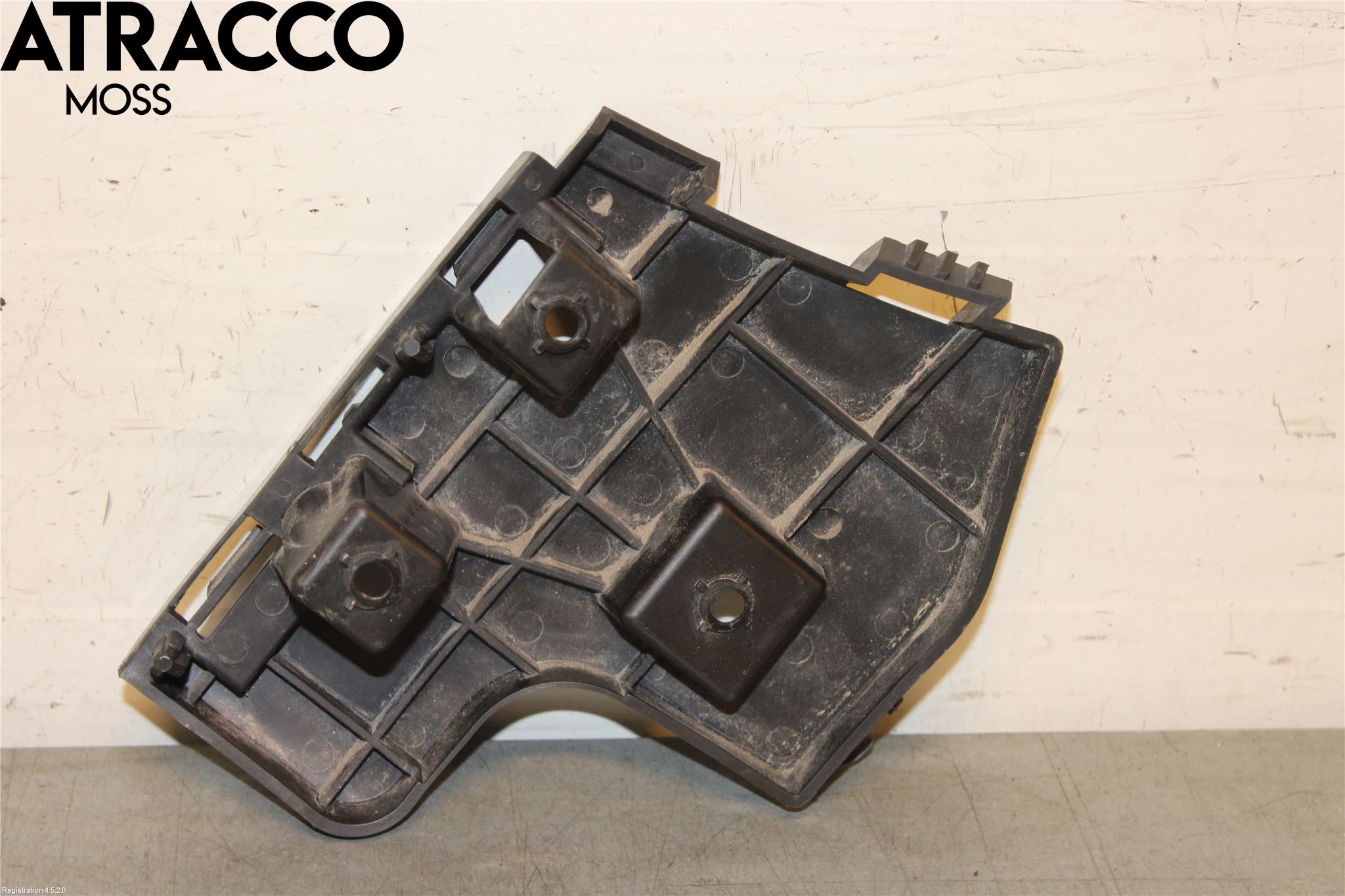 Volvo V60 11-13 Støtfangerfeste Bak Høyre