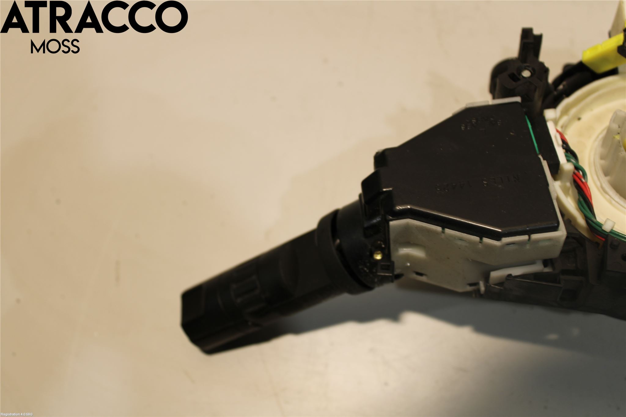 Nissan NAVARA 05-16 Bryter Ratt Blinklys - Lys