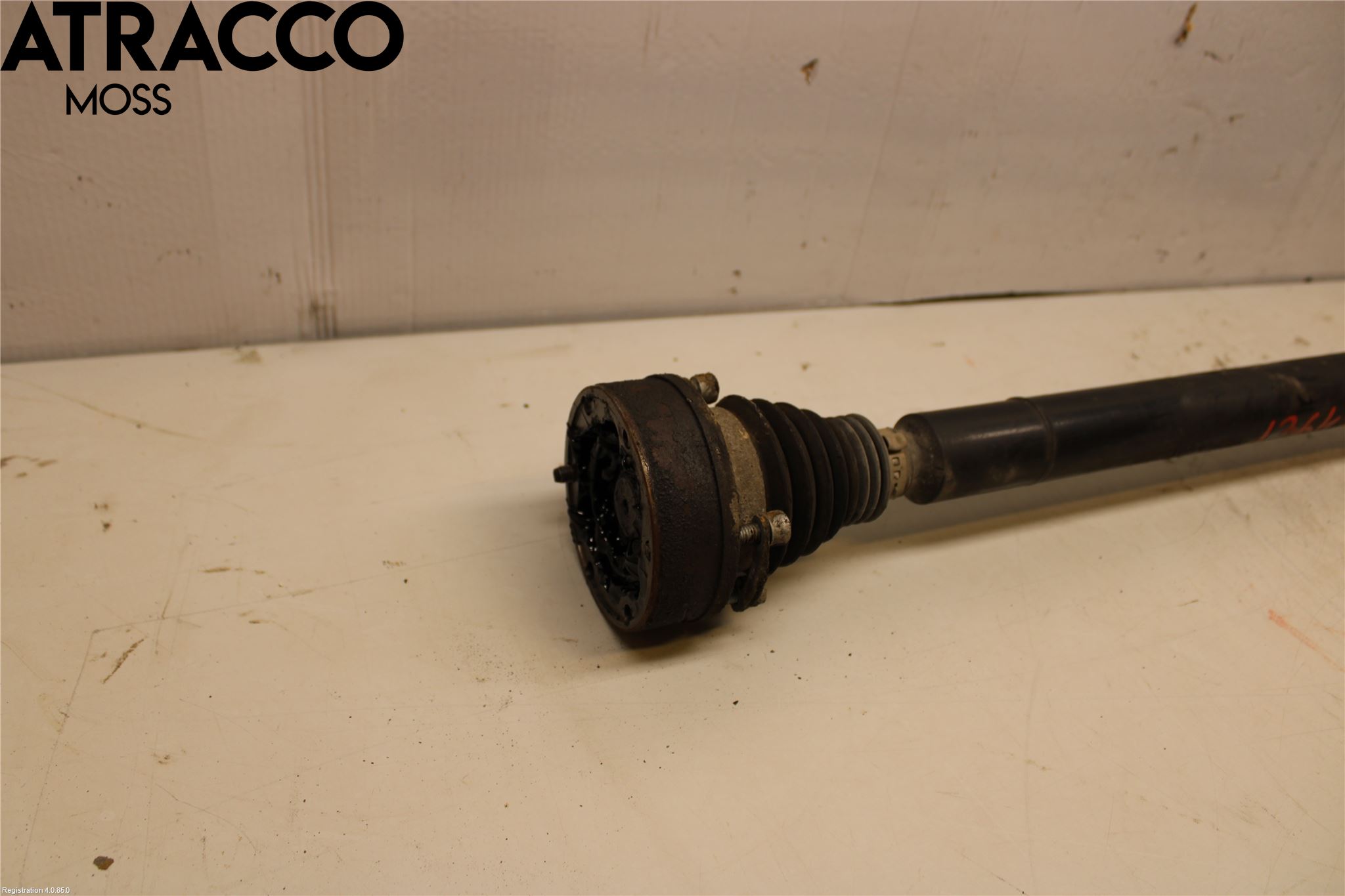 Volkswagen VW PASSAT 05-11 Drivaksel Foran Kompl Høyre