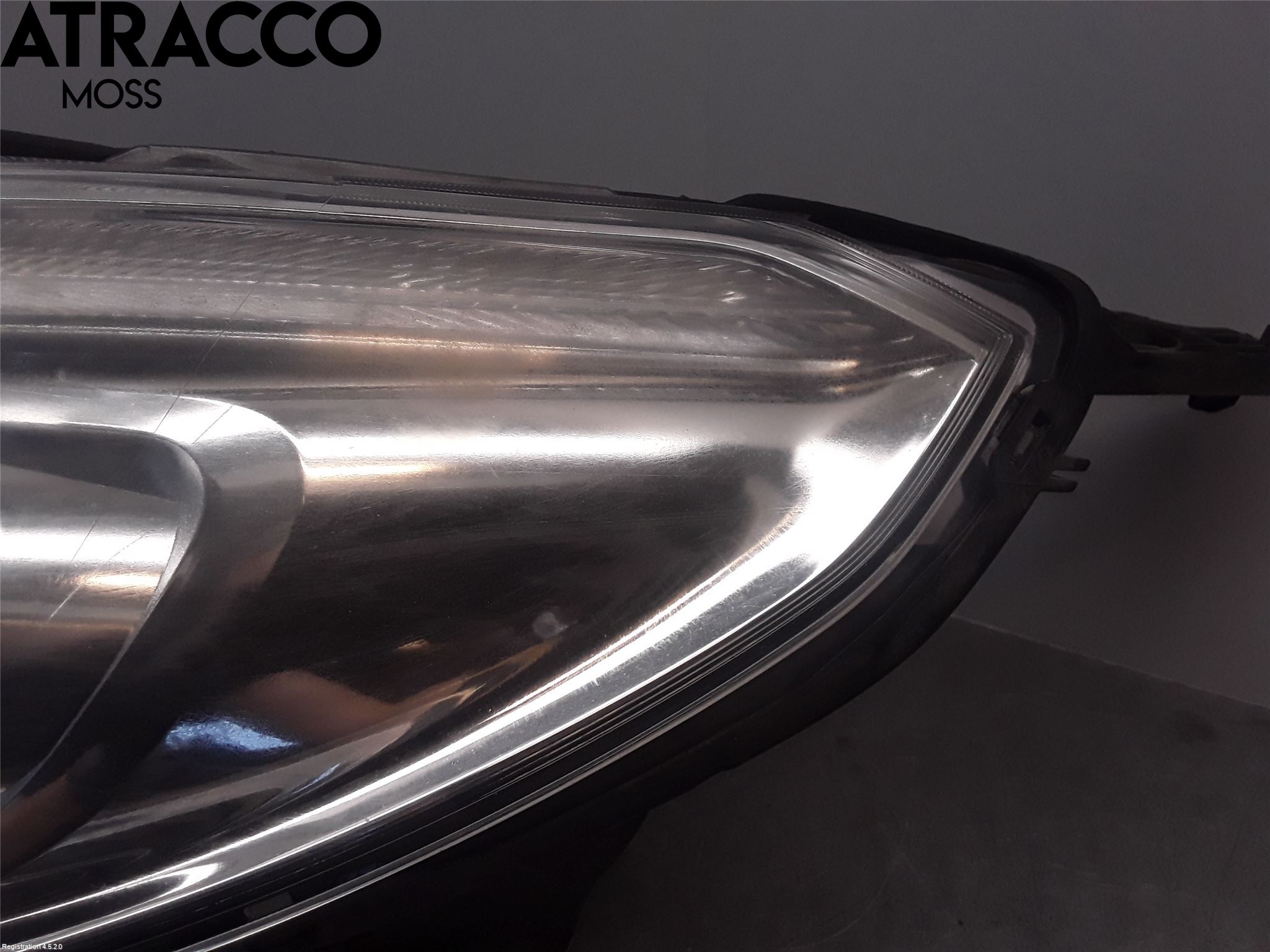 Peugeot 2008 13-20 Frontlykt Venstre