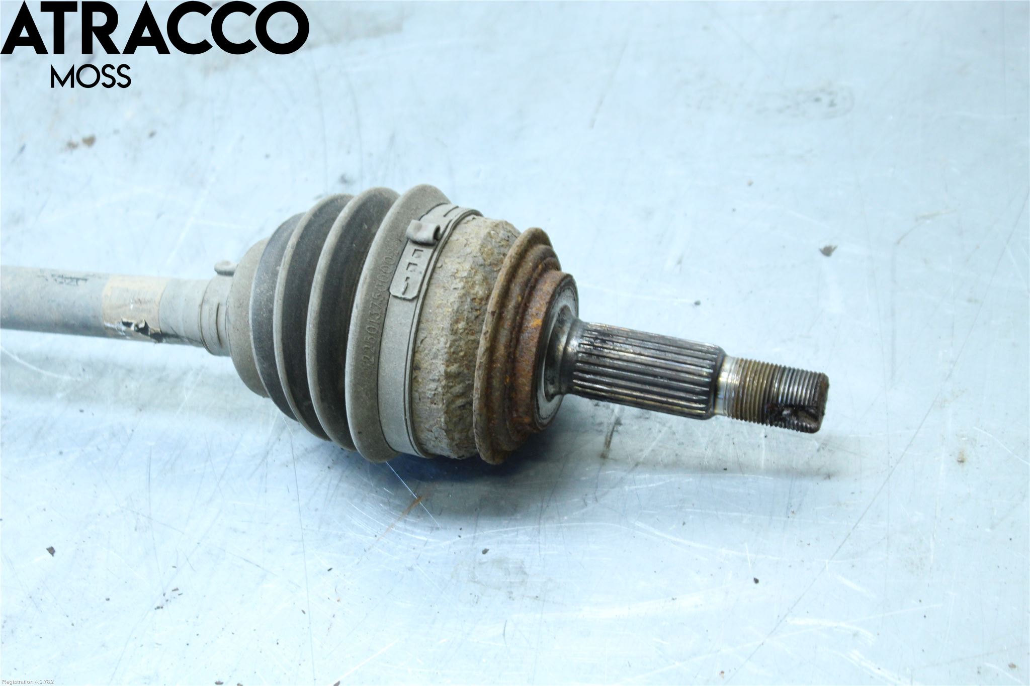 Toyota YARIS XP130 15-20 Drivaksel Foran Kompl Høyre