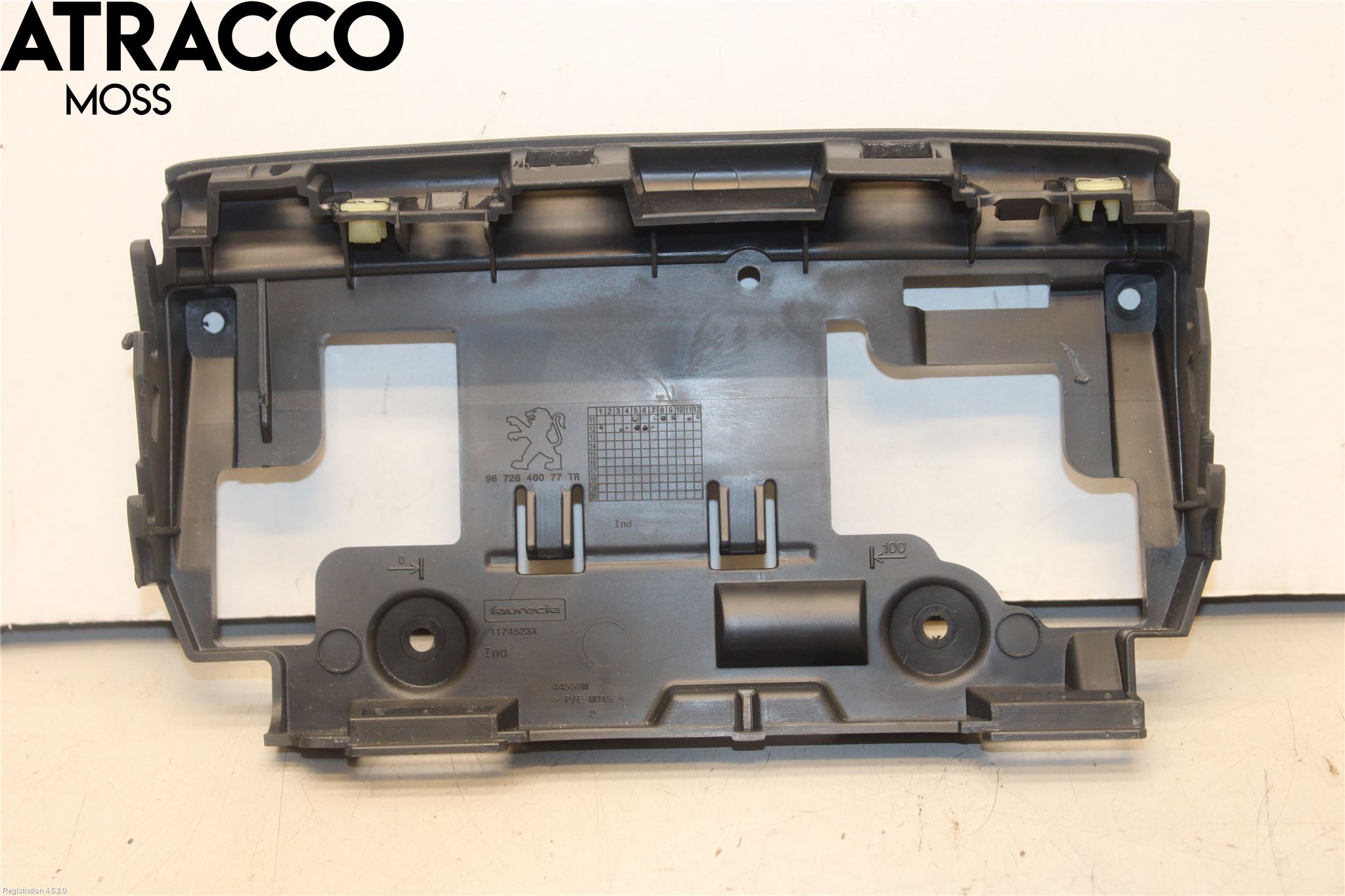 Peugeot 208 12-15 Instr Skjerm Dvd-Gps-Ac-Tlf