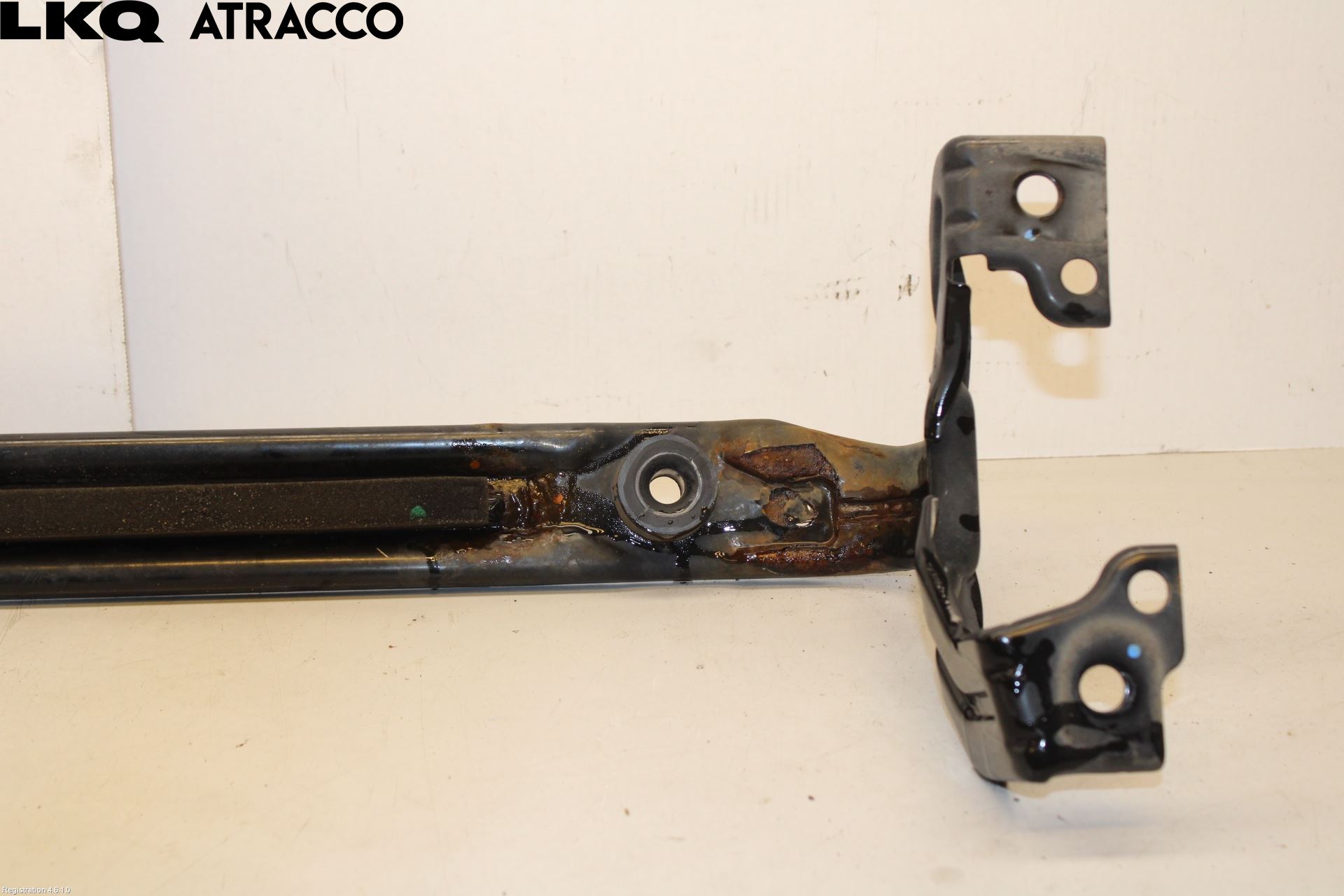 Volvo V40 12-19 Radiator Feste - Ramme - Bjelk