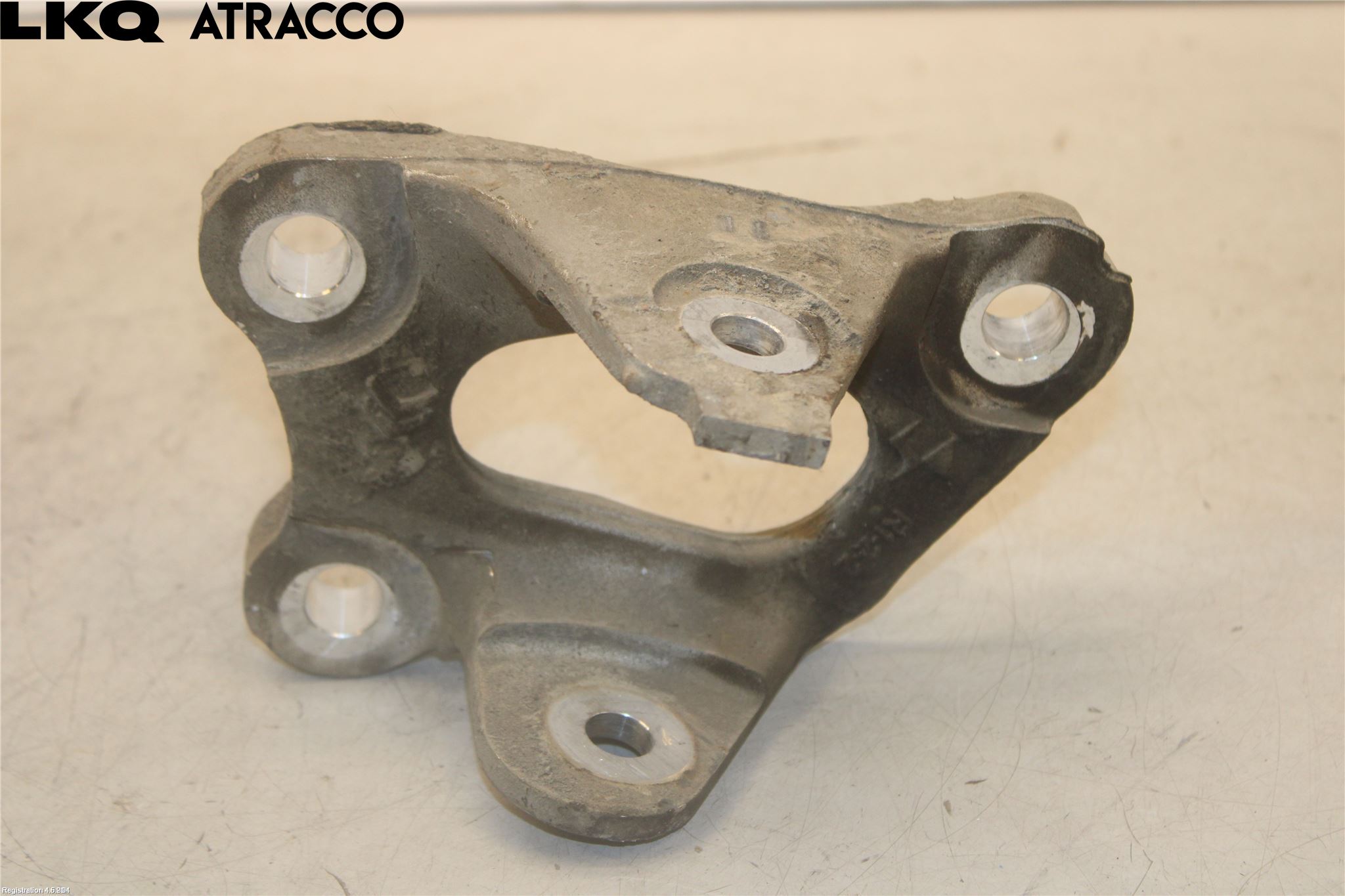 Opel CORSA F, CORSA-E 20- Bakaksel Feste